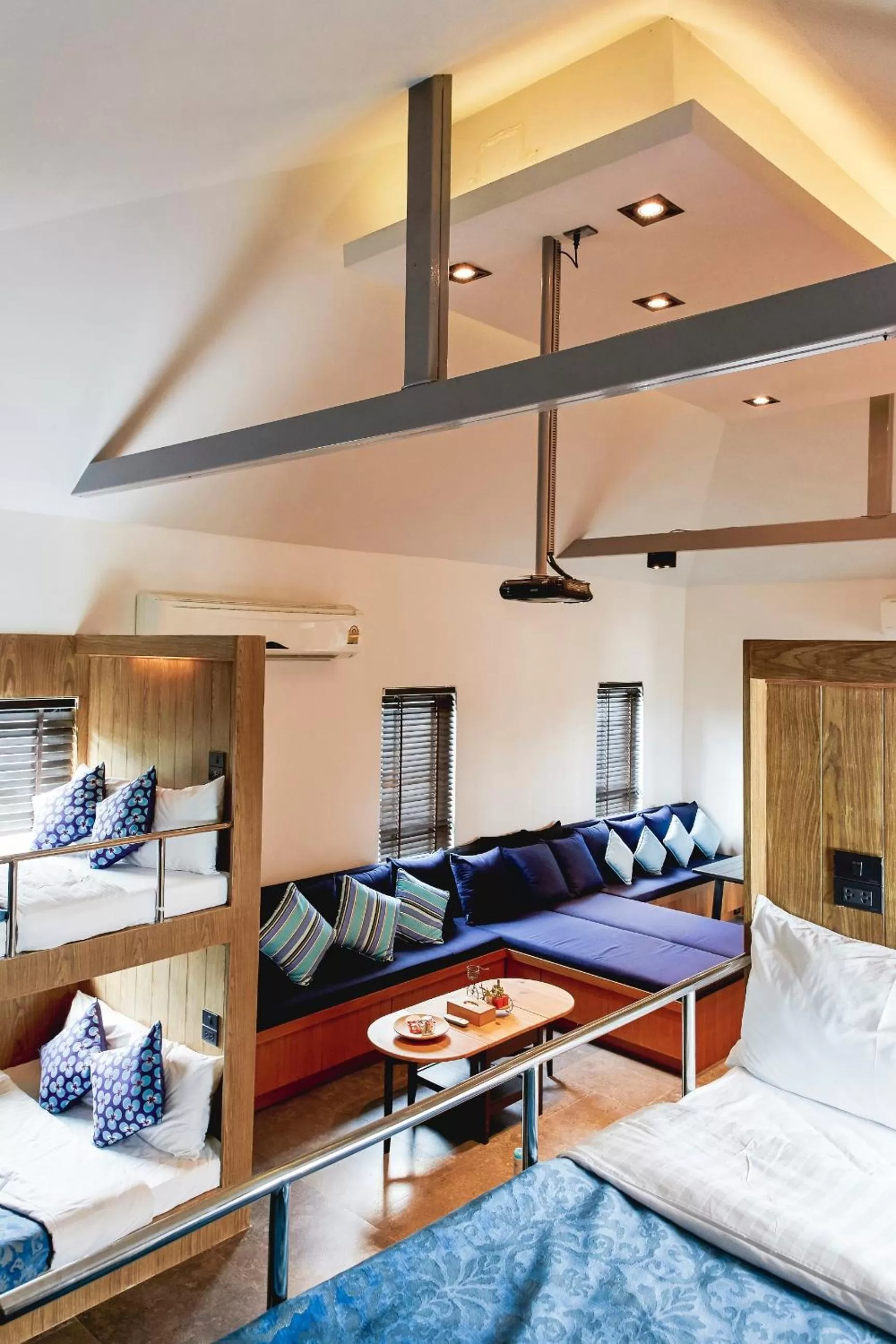 Photo of the whole room, Bed in Vann Hua Hin Resort