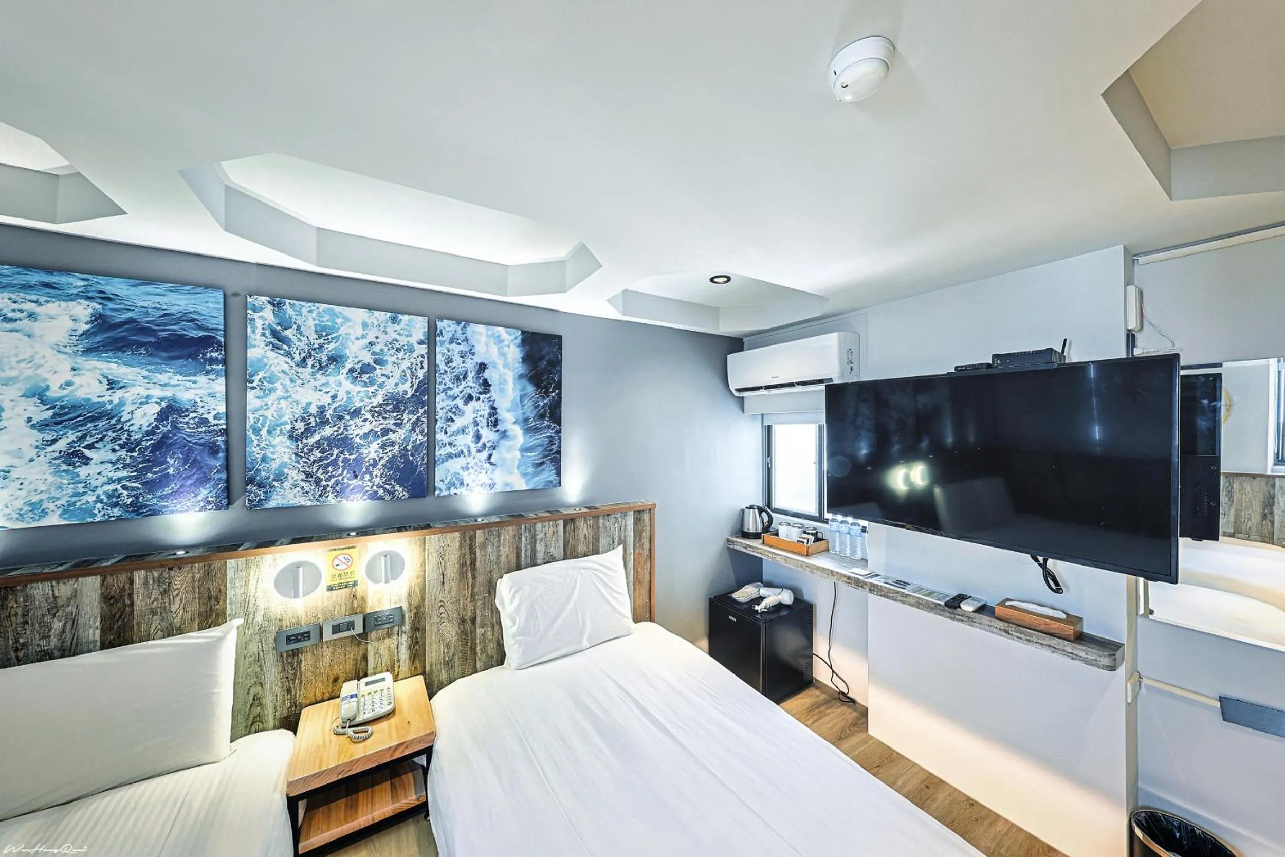 Bed in 亞馨文旅 近東大門夜市 有免費停車場 可自助入住