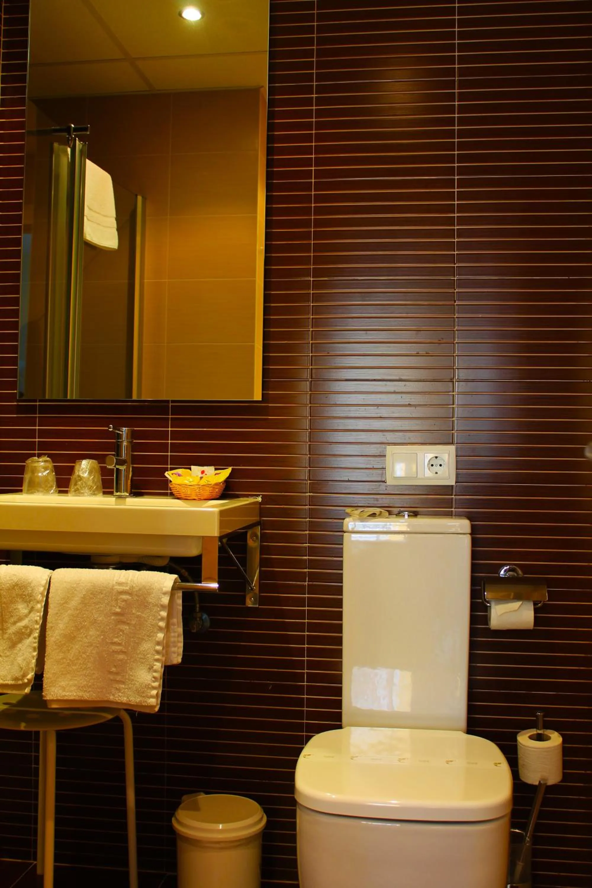 Bathroom in Hotel Alda Entrearcos