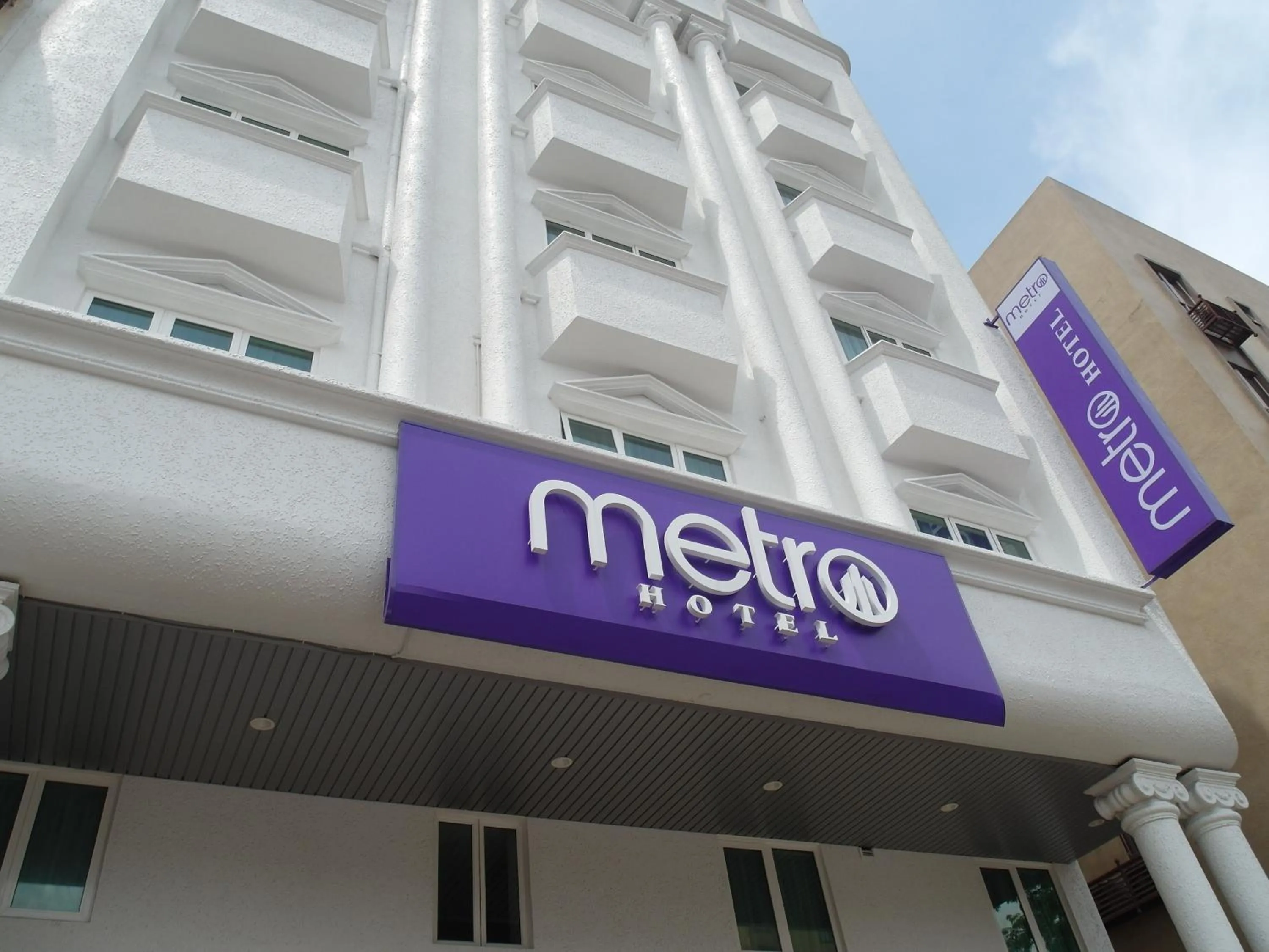 Facade/entrance in Metro Hotel @ KL Sentral
