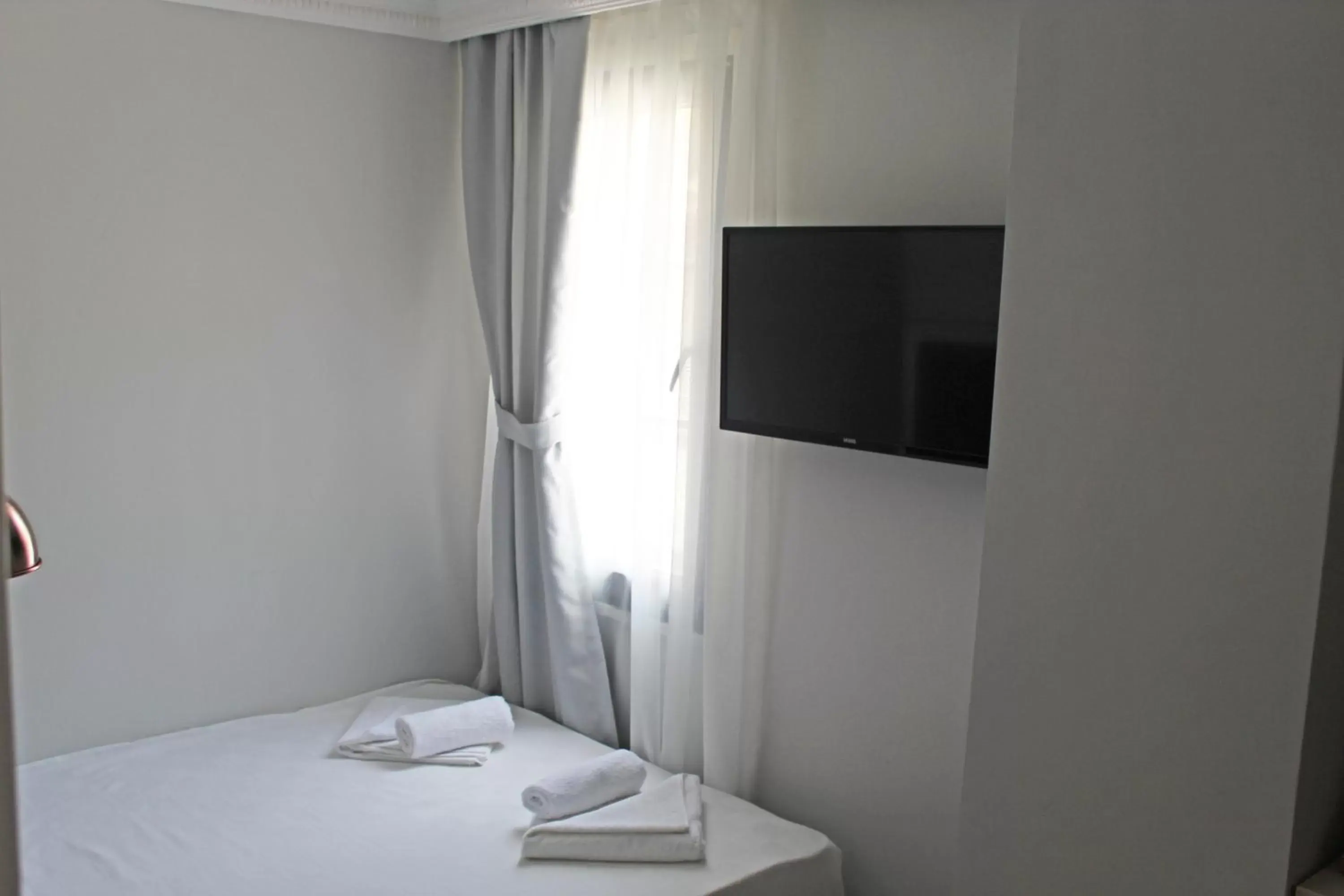 Economy Double Room in Good Night Hotel Istanbul Economy Double Room in Good Night Hotel Istanbul