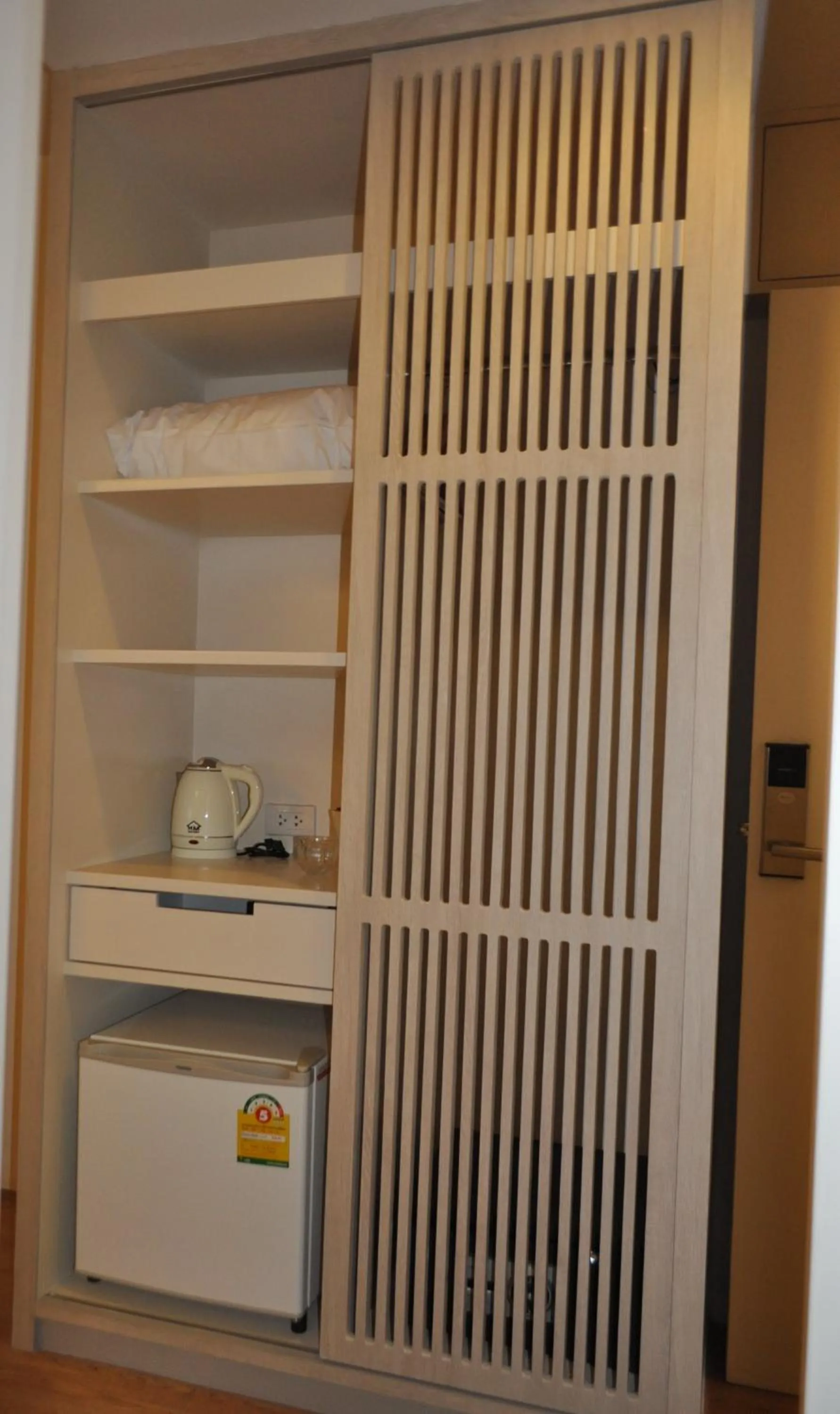 Food and drinks in Rezt Bangkok