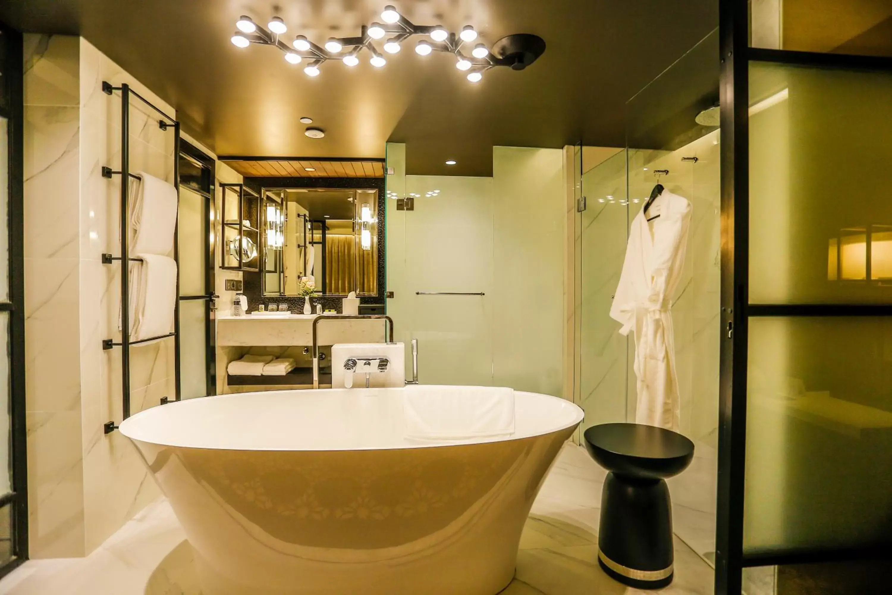 Junior King Suite - single occupancy in InterContinental Dhaka by IHG Junior King Suite - single occupancy in InterContinental Dhaka by IHG