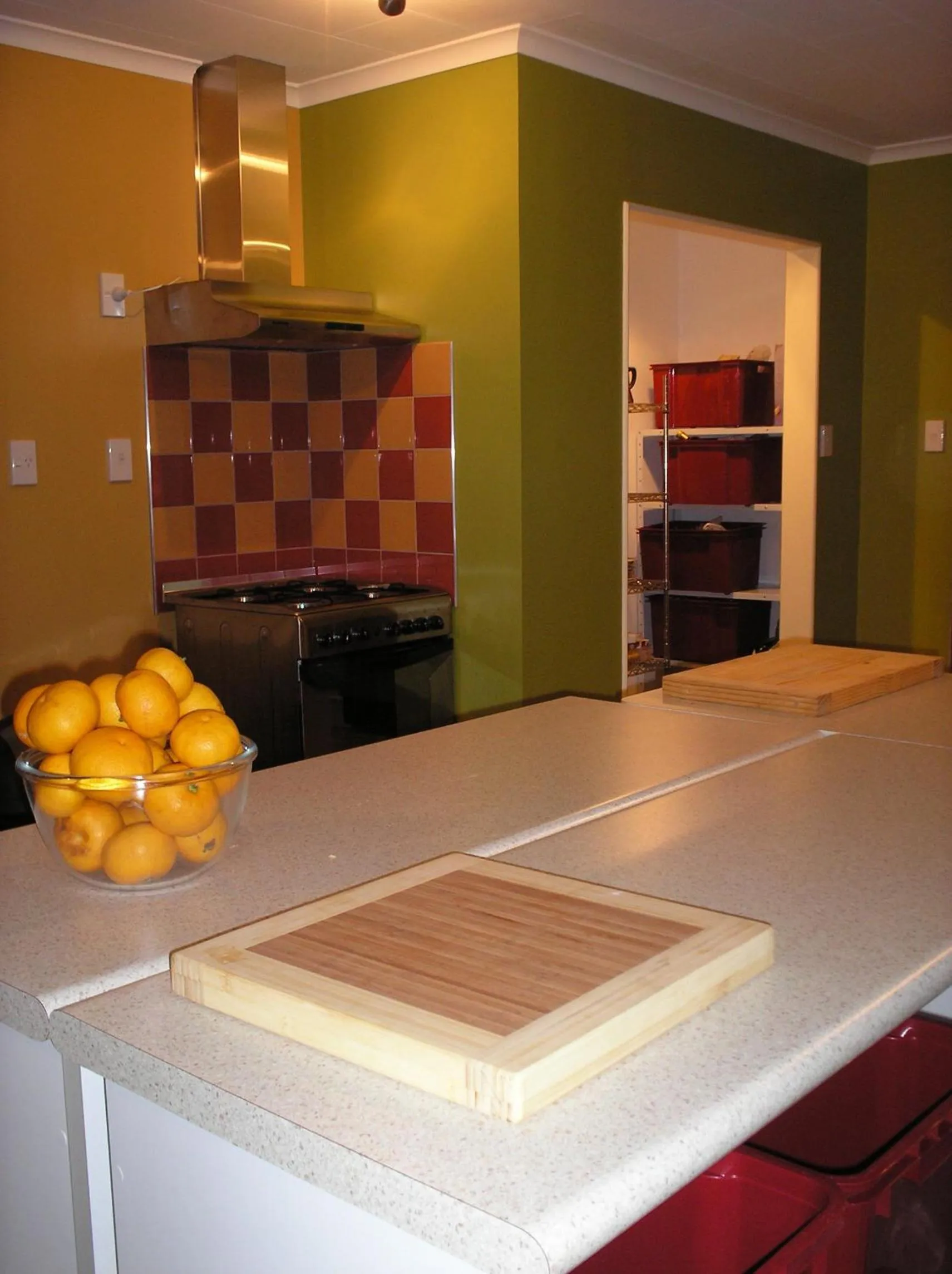 Kitchen or kitchenette in The Bug Backpackers