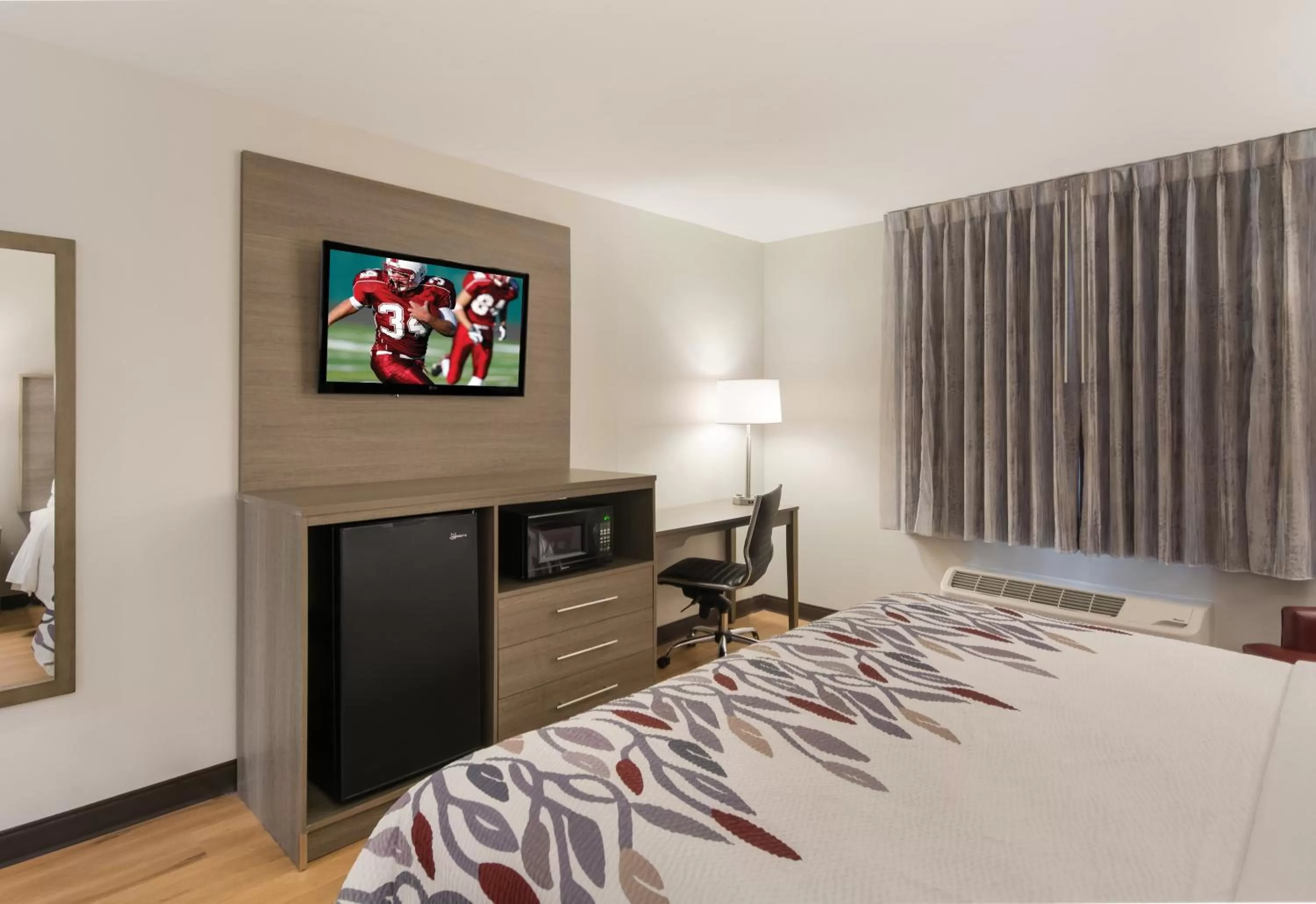 Photo of the whole room in Red Roof Inn Chester