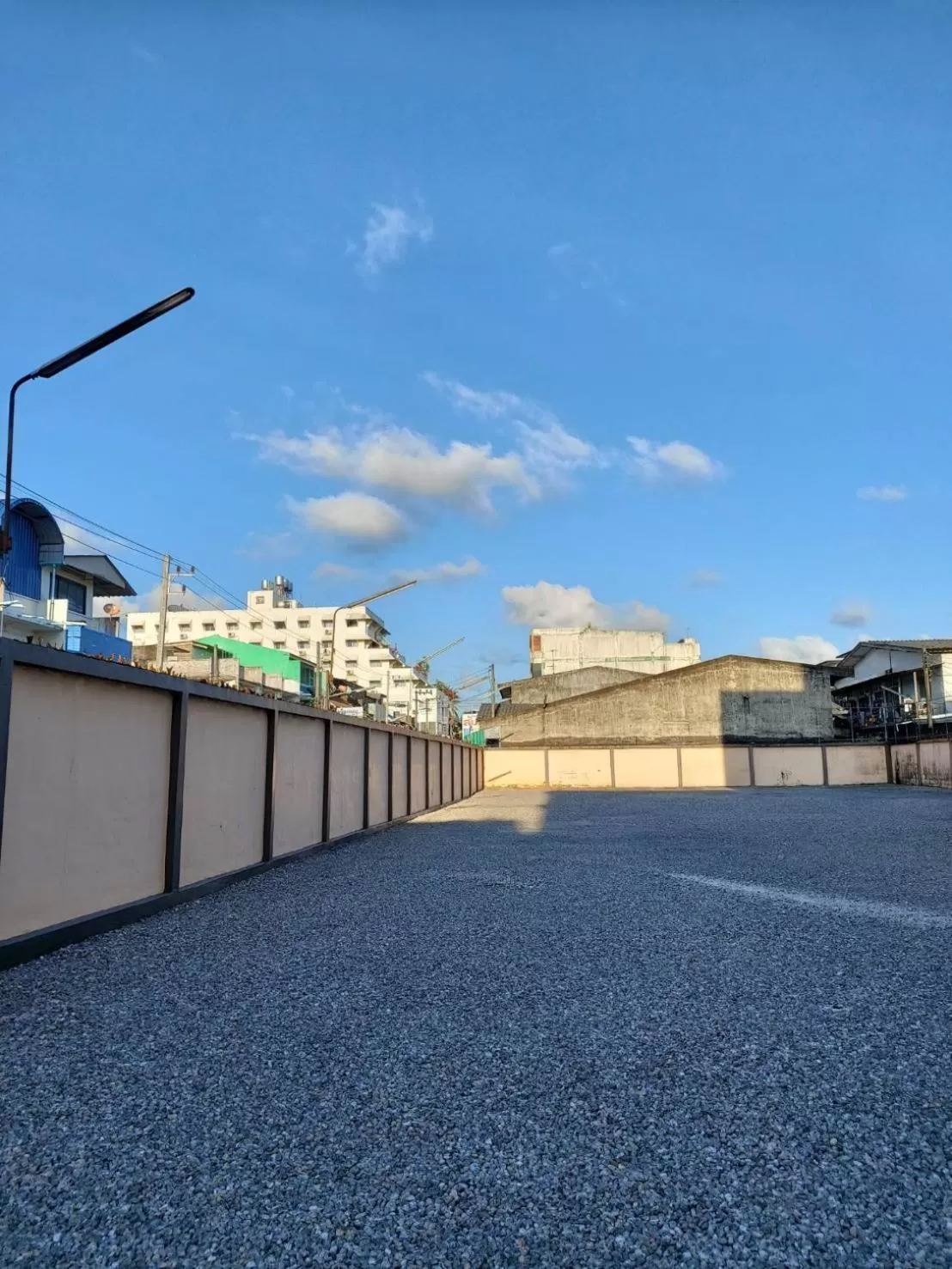 Neighbourhood in Suriwong Chumphon Hotel