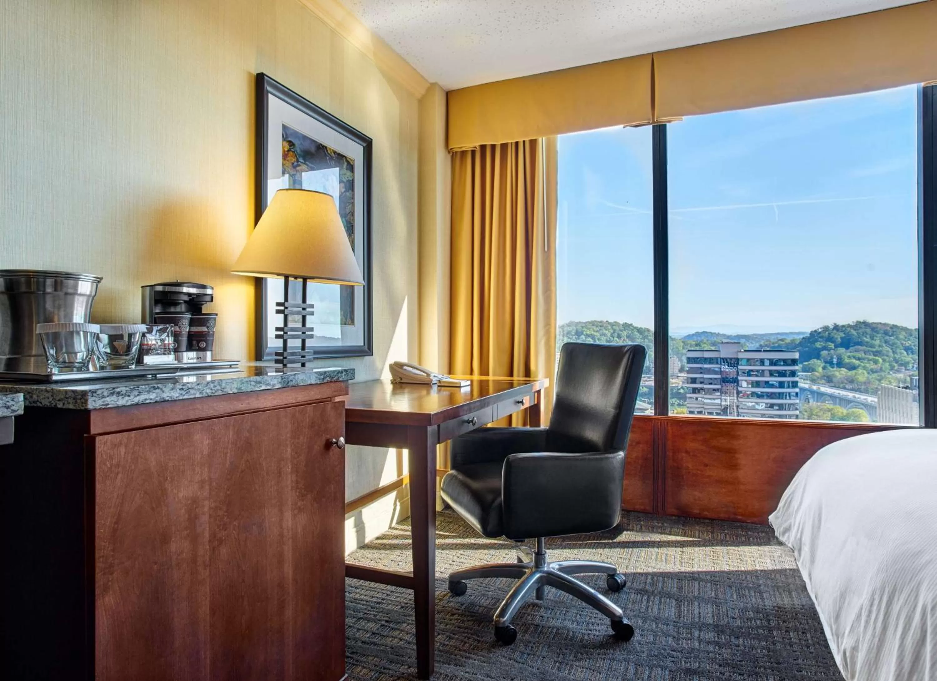 Bed in Hilton Knoxville