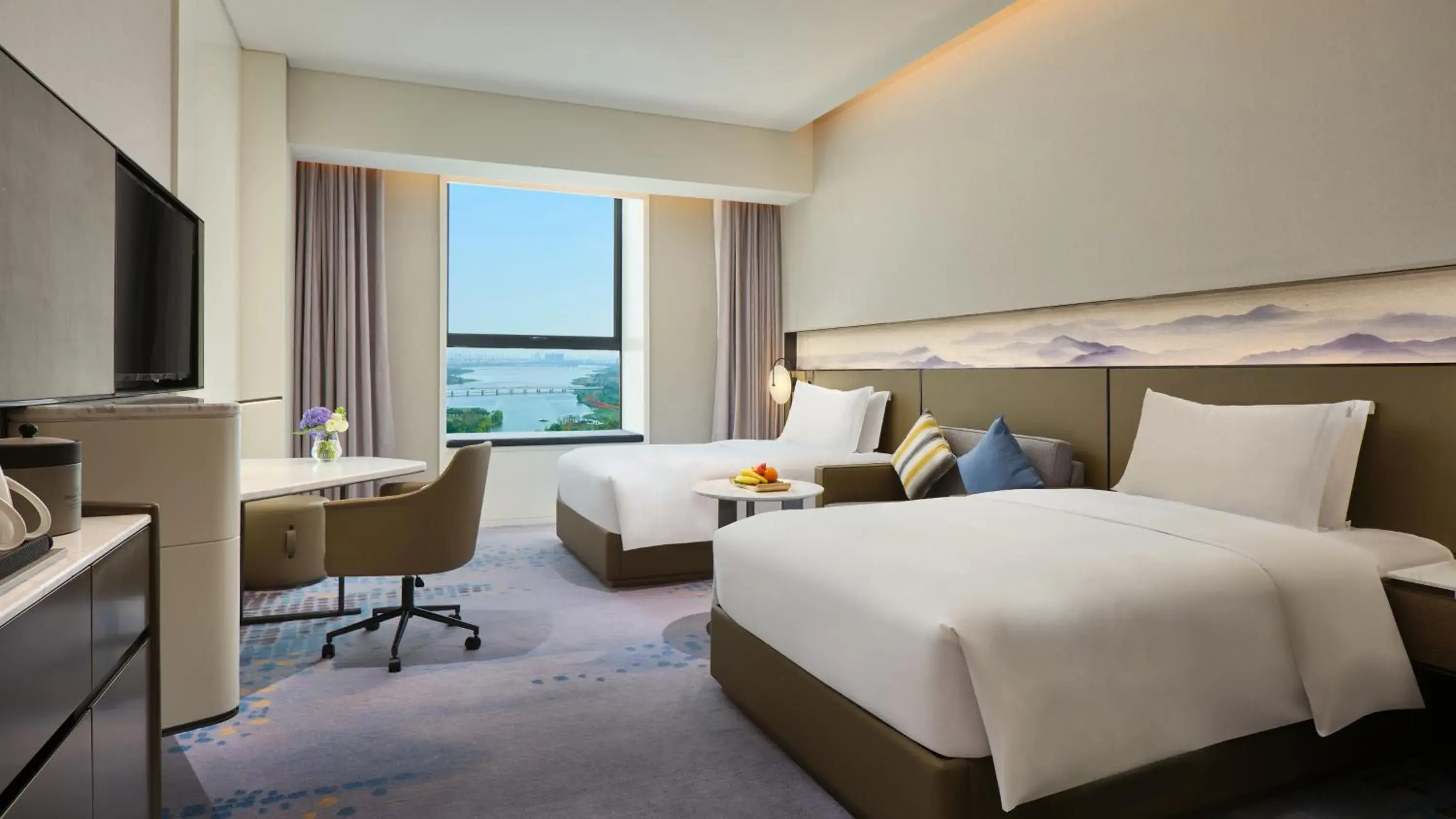 Standard Twin Room with Lake View in Crowne Plaza Wuhan Development Zone by IHG Standard Twin Room with Lake View in Crowne Plaza Wuhan Development Zone by IHG