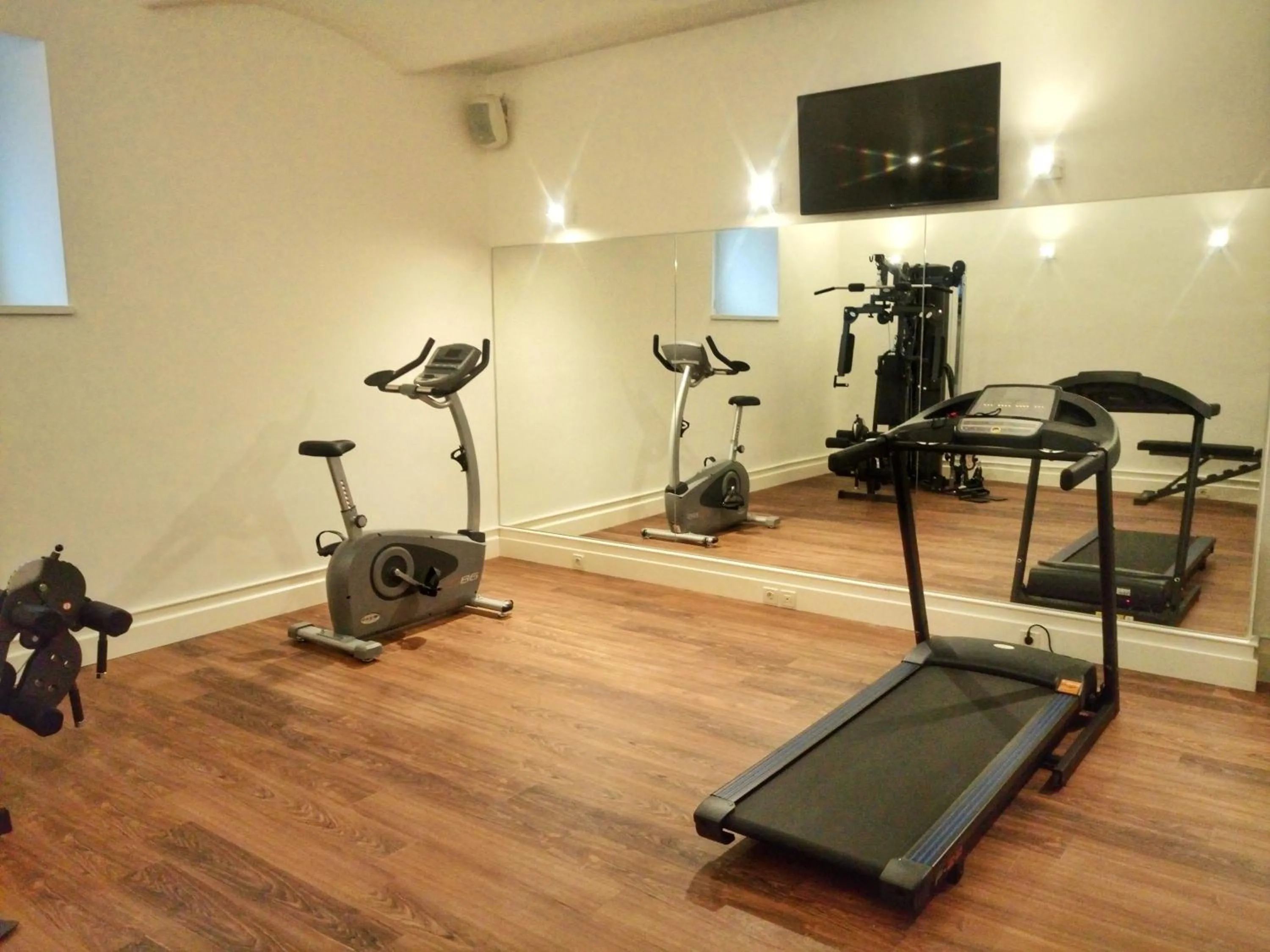 Fitness centre/facilities in Hotel Le Premier