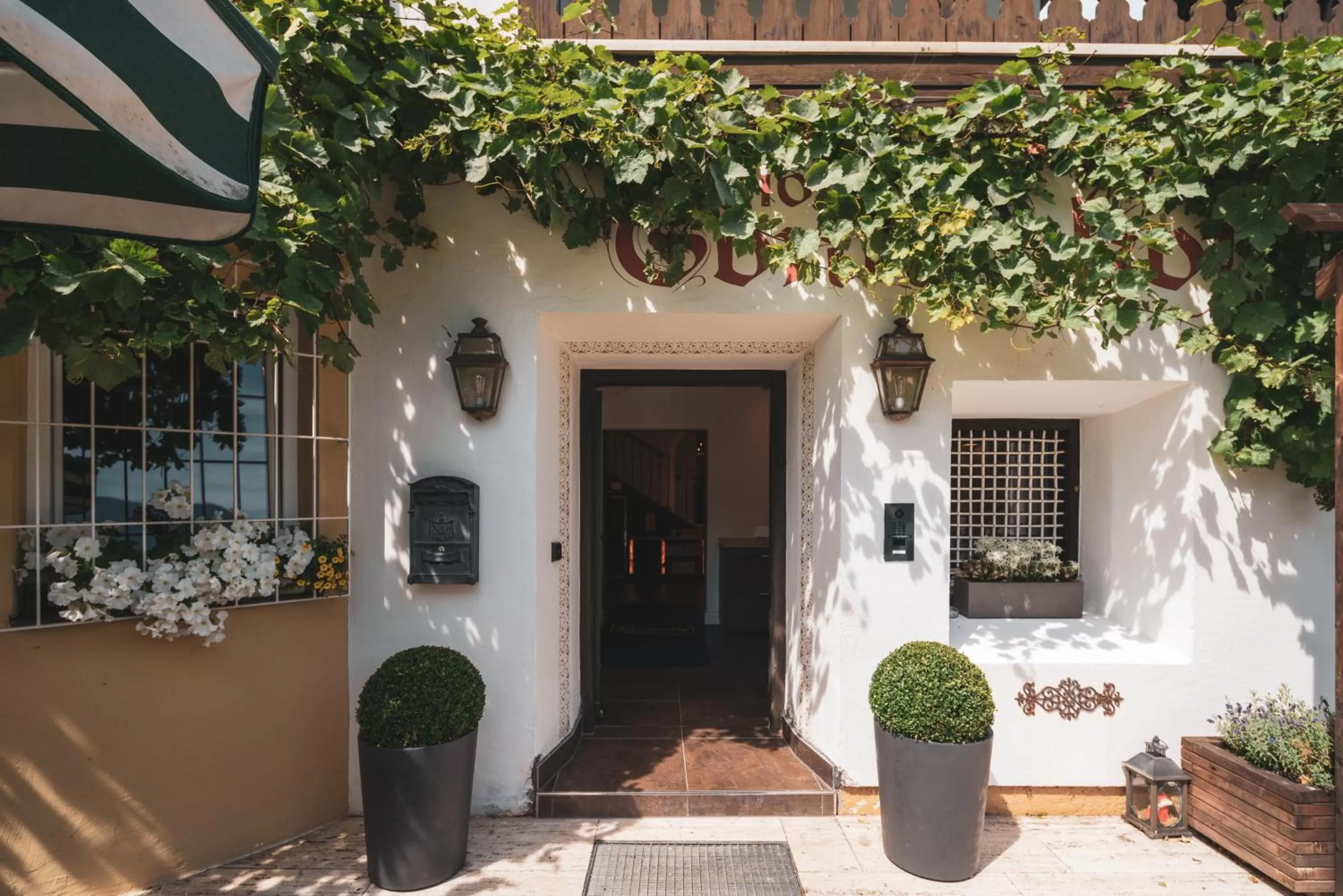 Facade/entrance in Villa Sonnenhof Boutique-Hotel