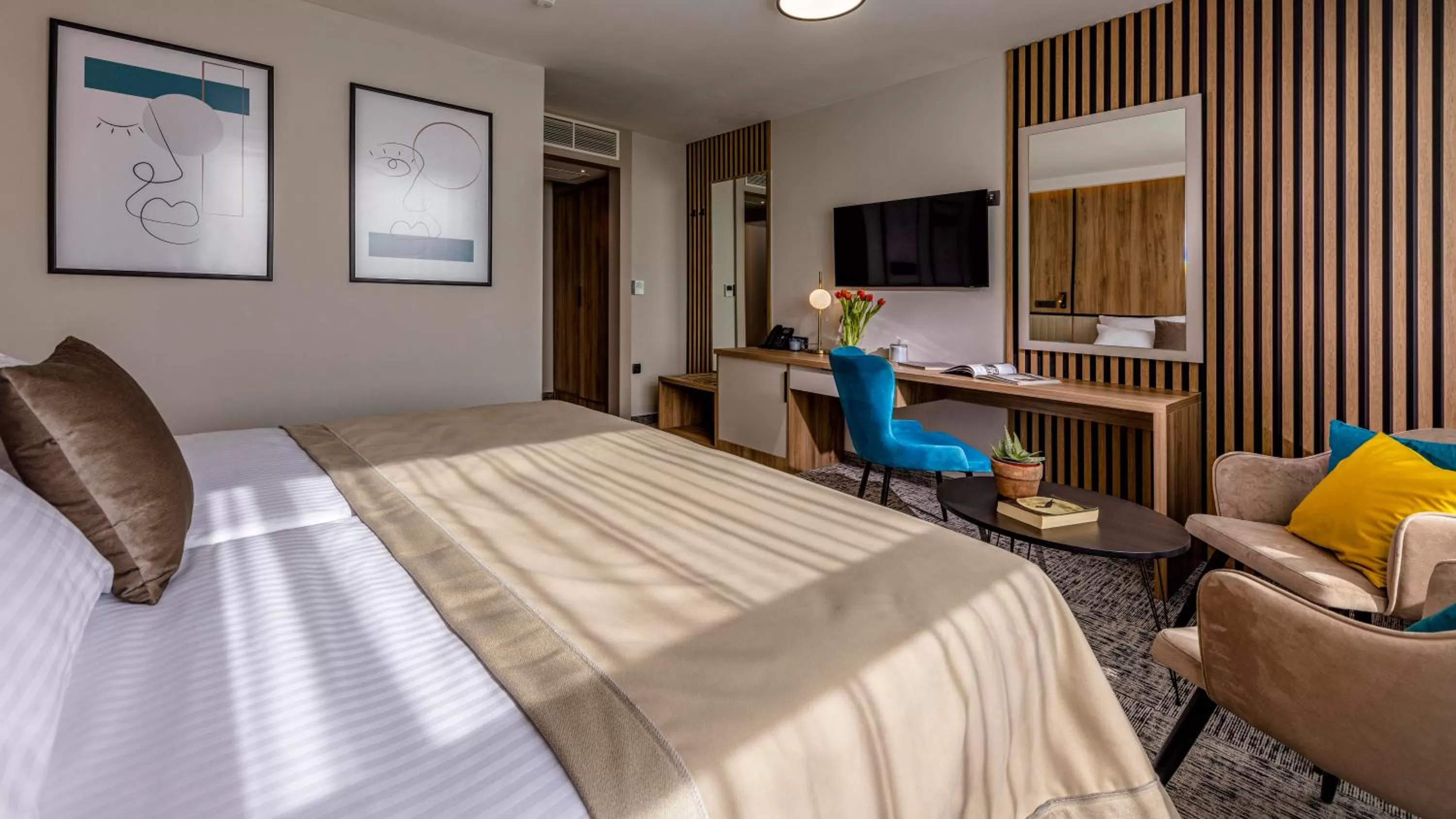 Bedroom, Bed in Grand Hotel Zagreb