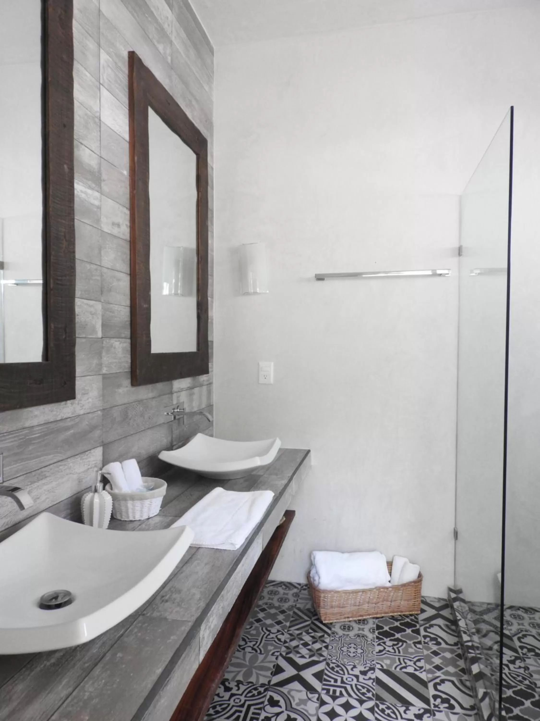 Bathroom in Villas H2O