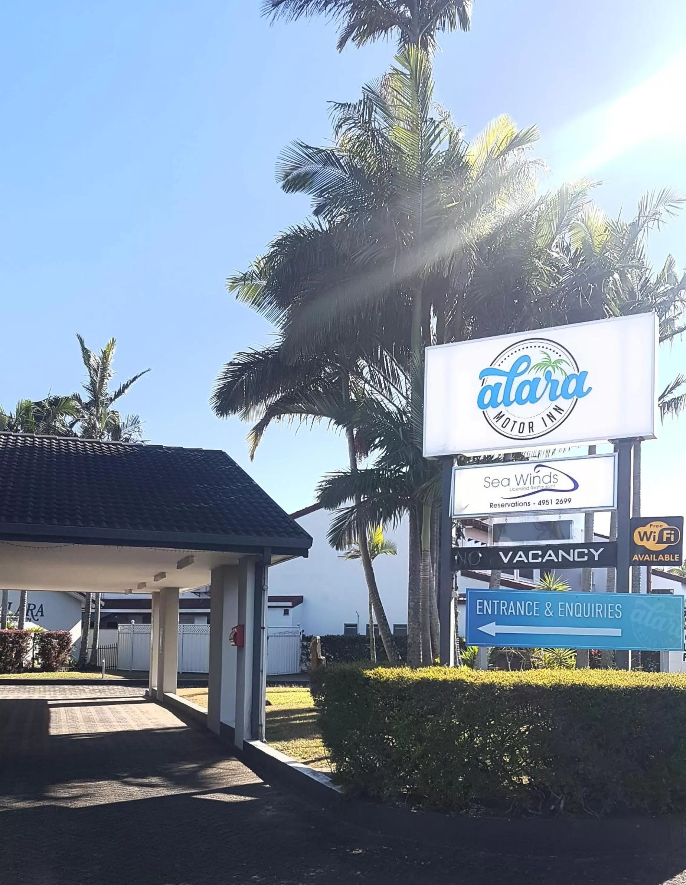 Facade/entrance in Alara Motor Inn