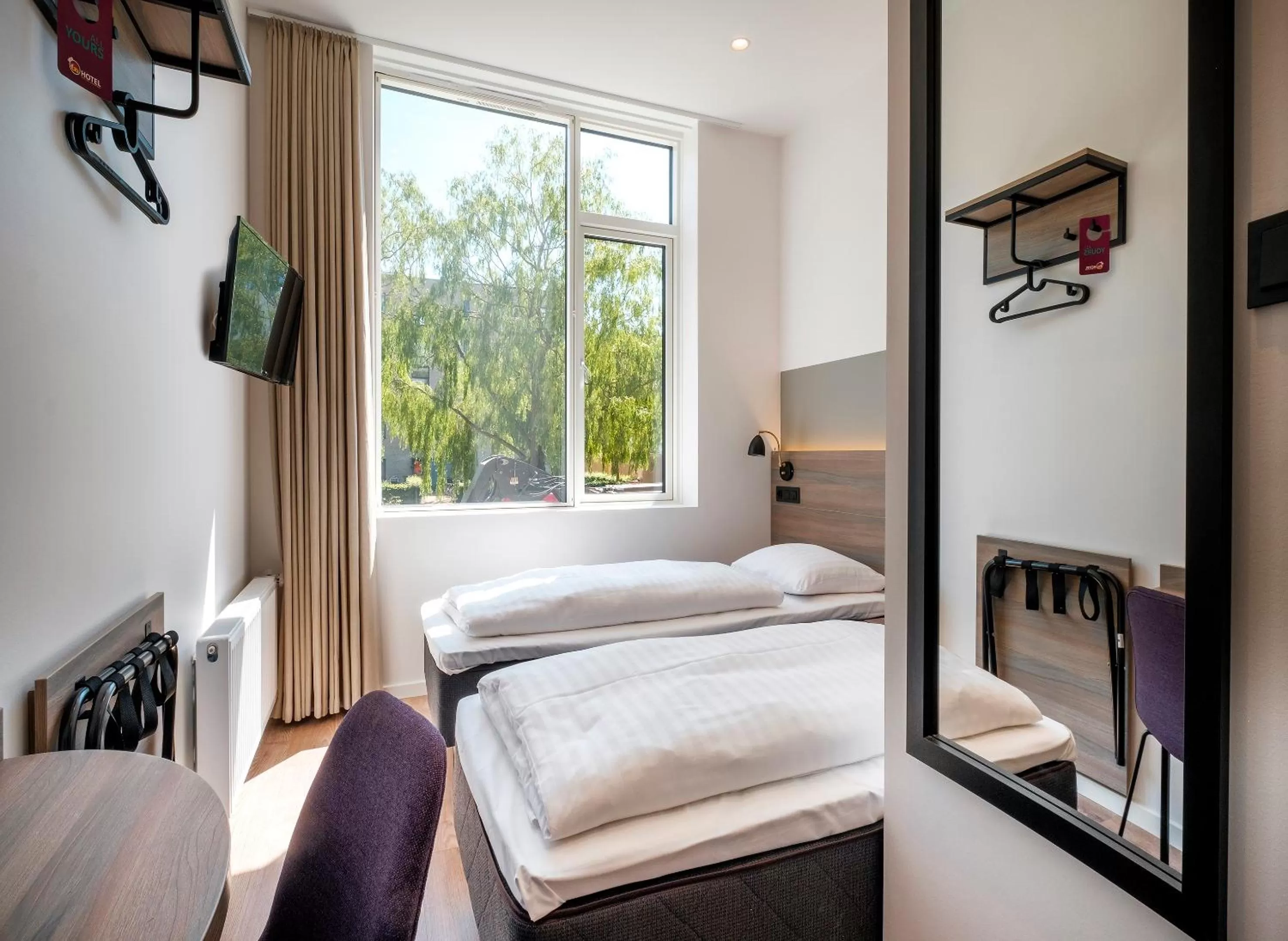 Bed in Go Hotel City