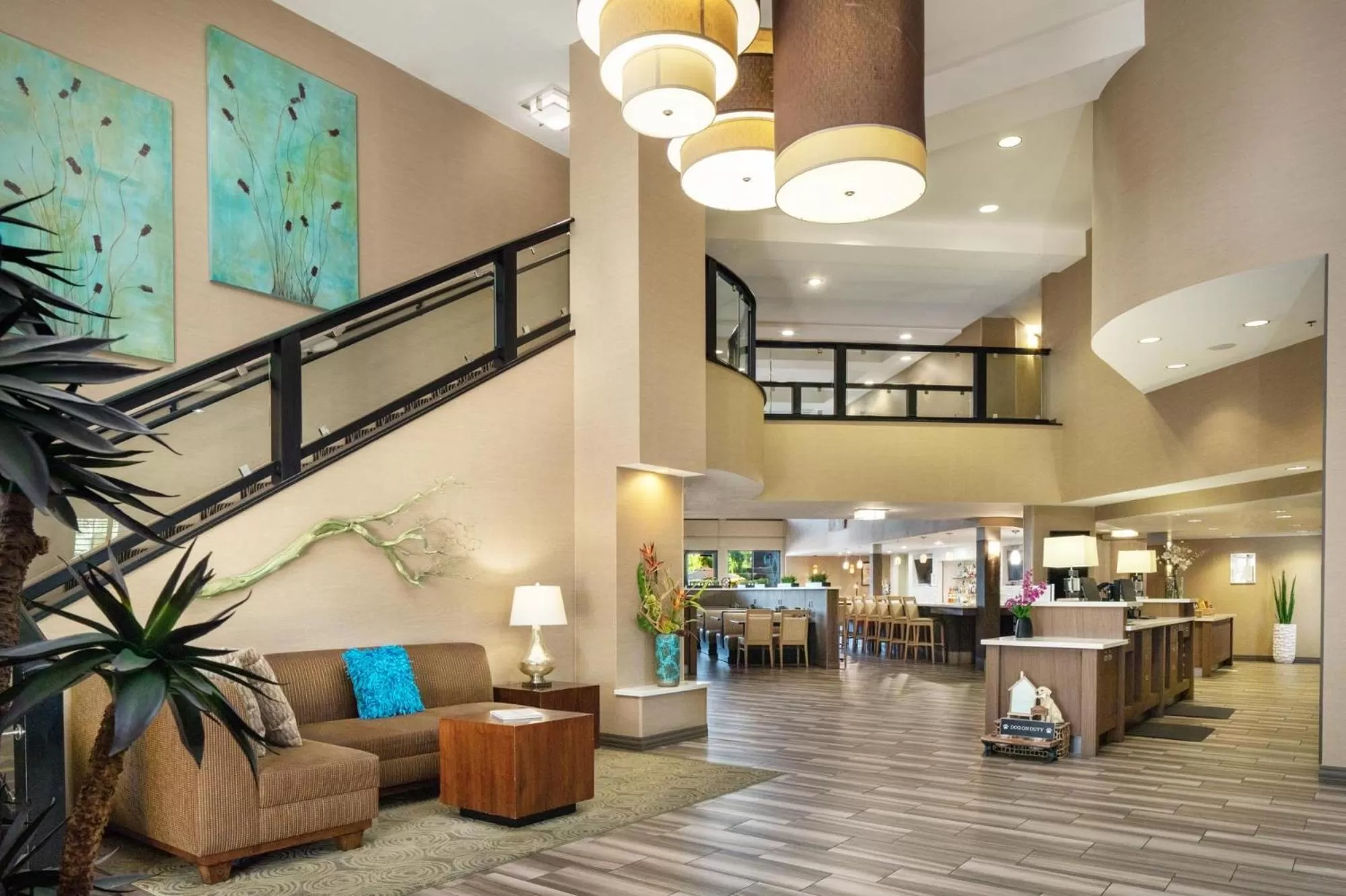 Lobby or reception in Holiday Inn Phoenix/Chandler by IHG