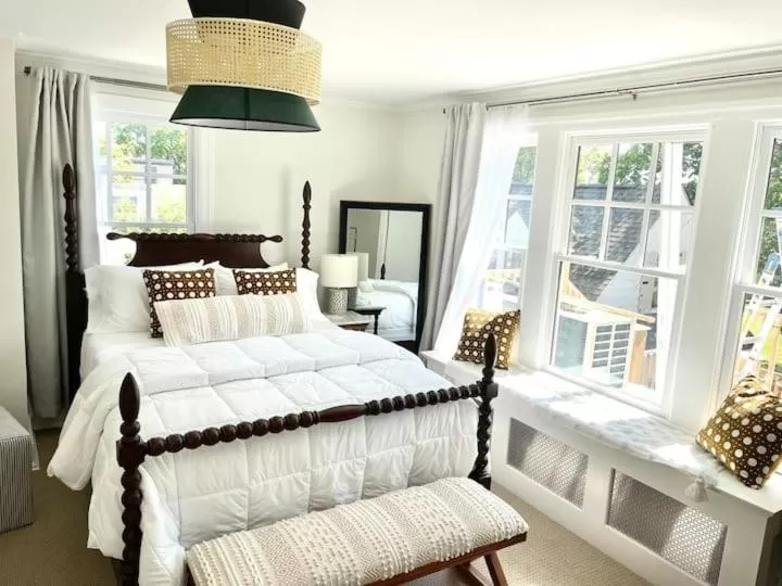 Bed in Buttonwood Boutique Hotel