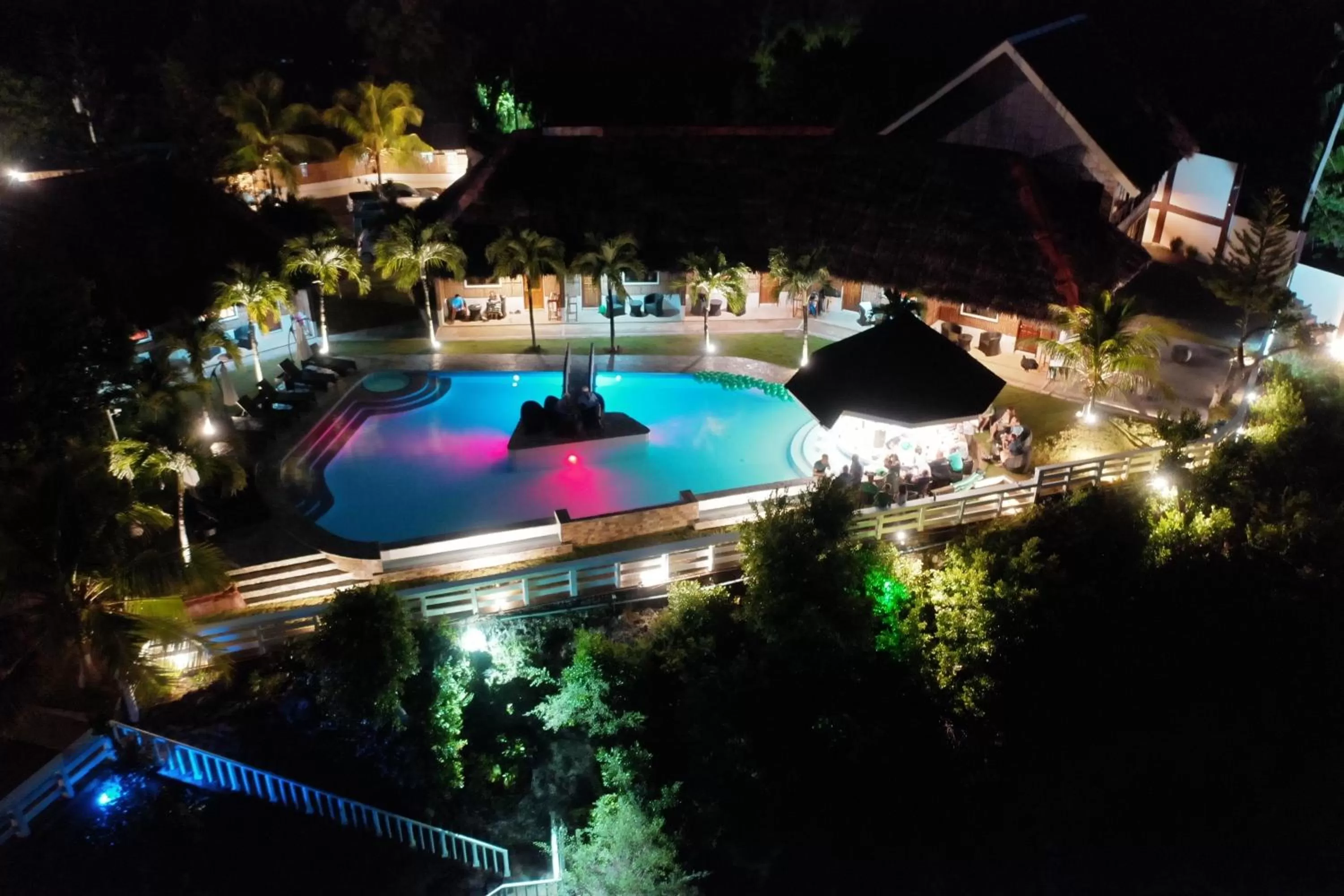 Pool view in Cliffside Resort