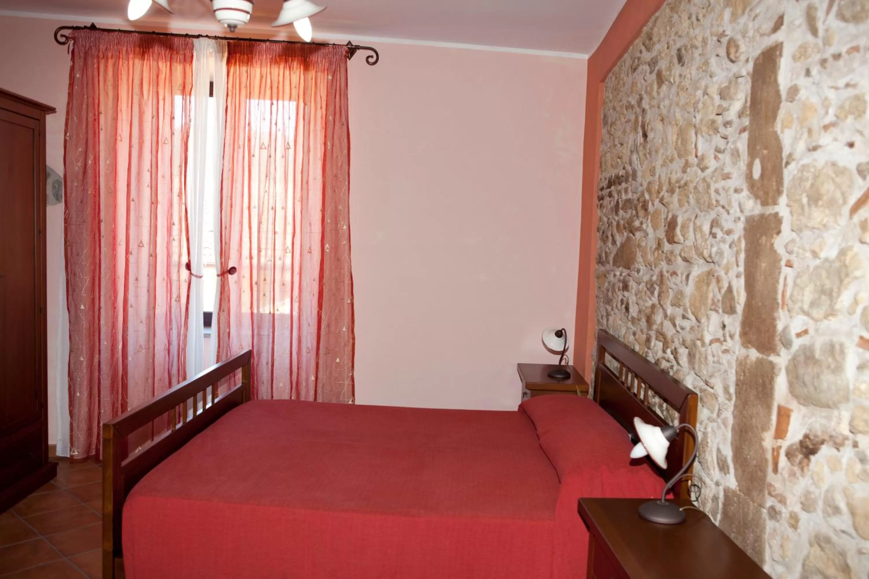 Bed in B&B Del Borgo