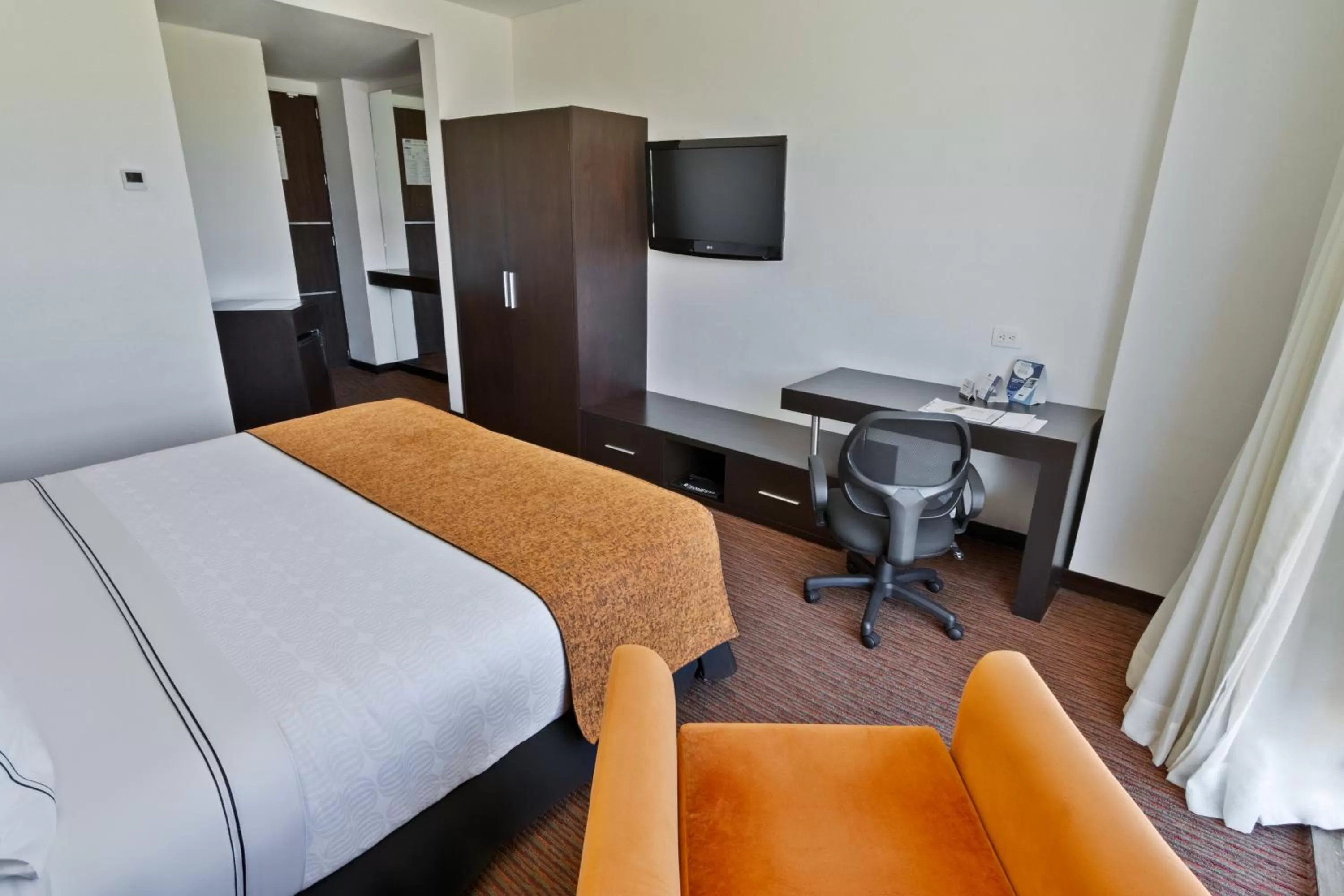 Photo of the whole room, Bed in Sonesta Valledupar