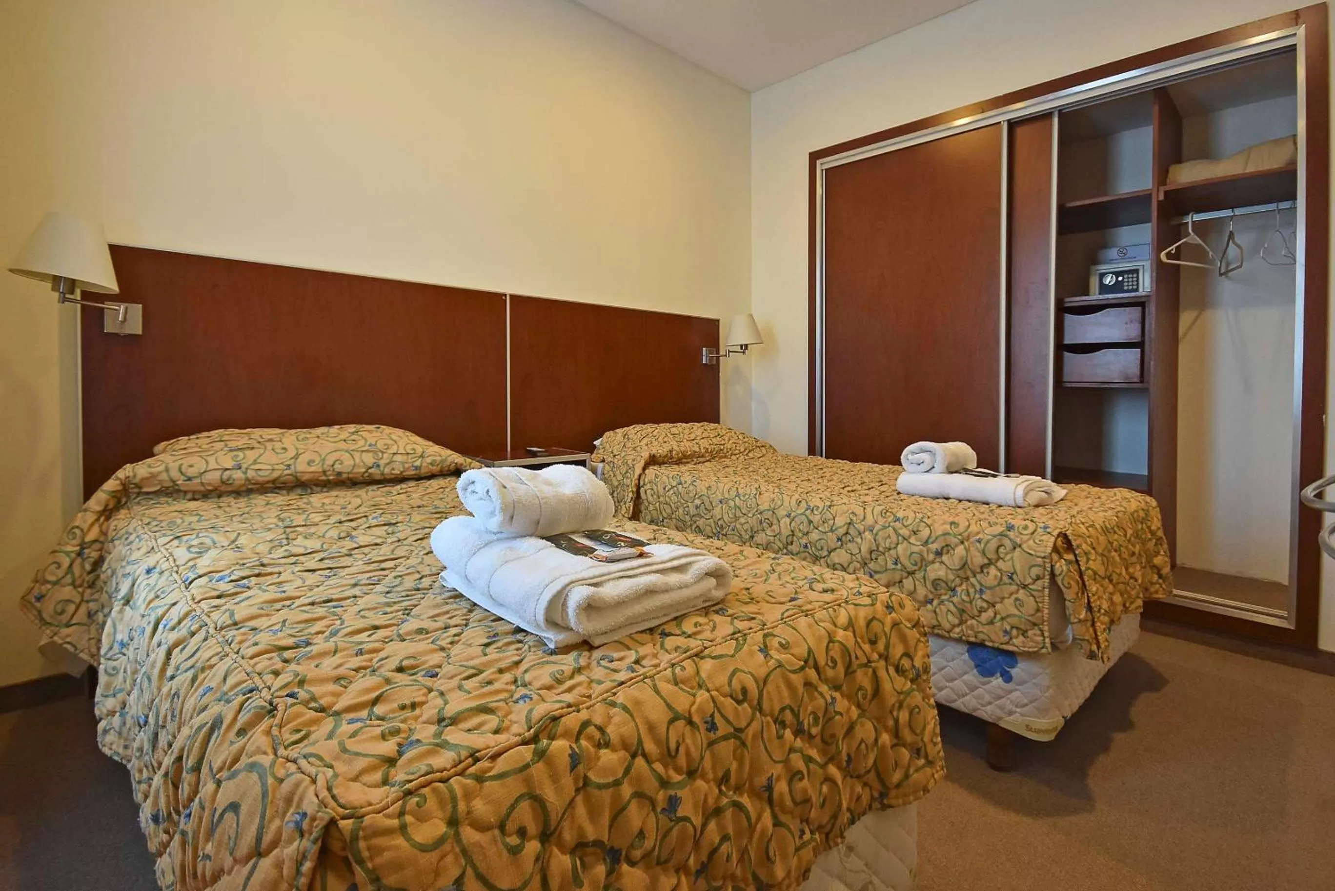 Photo of the whole room, Bed in Hotel Playa