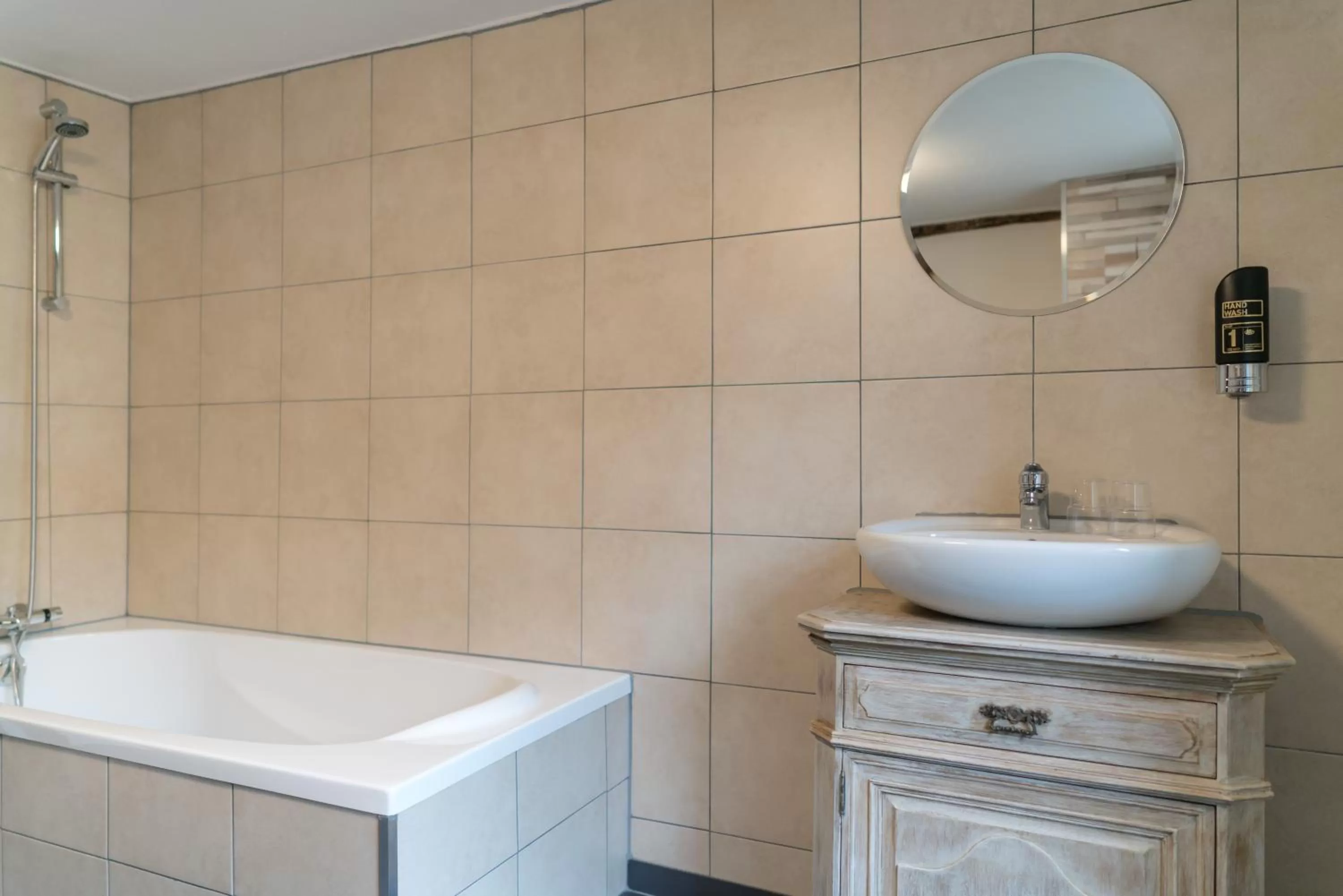 Bathroom in Gasterij de Poort