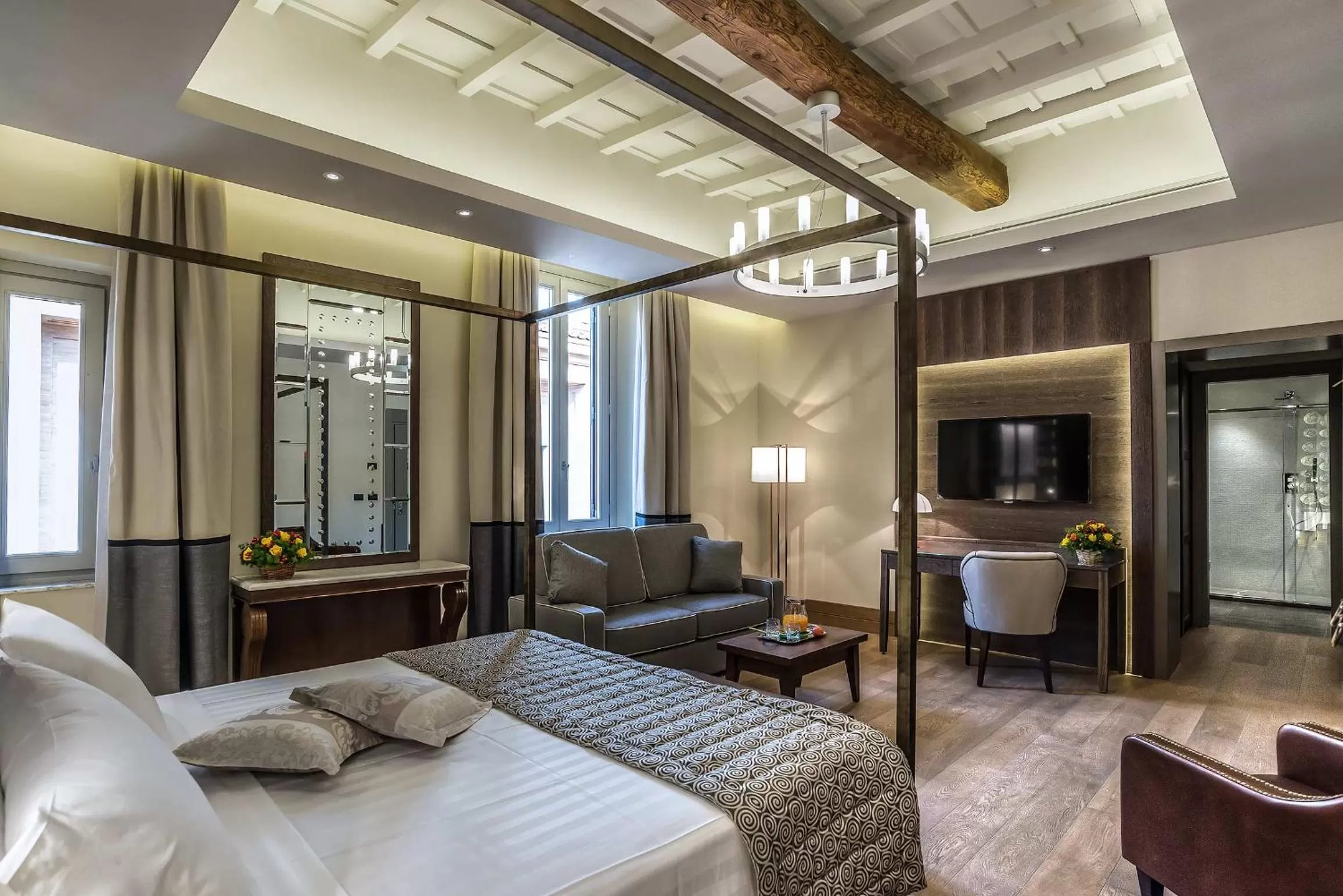 Day, Bed in Hotel Martis Palace