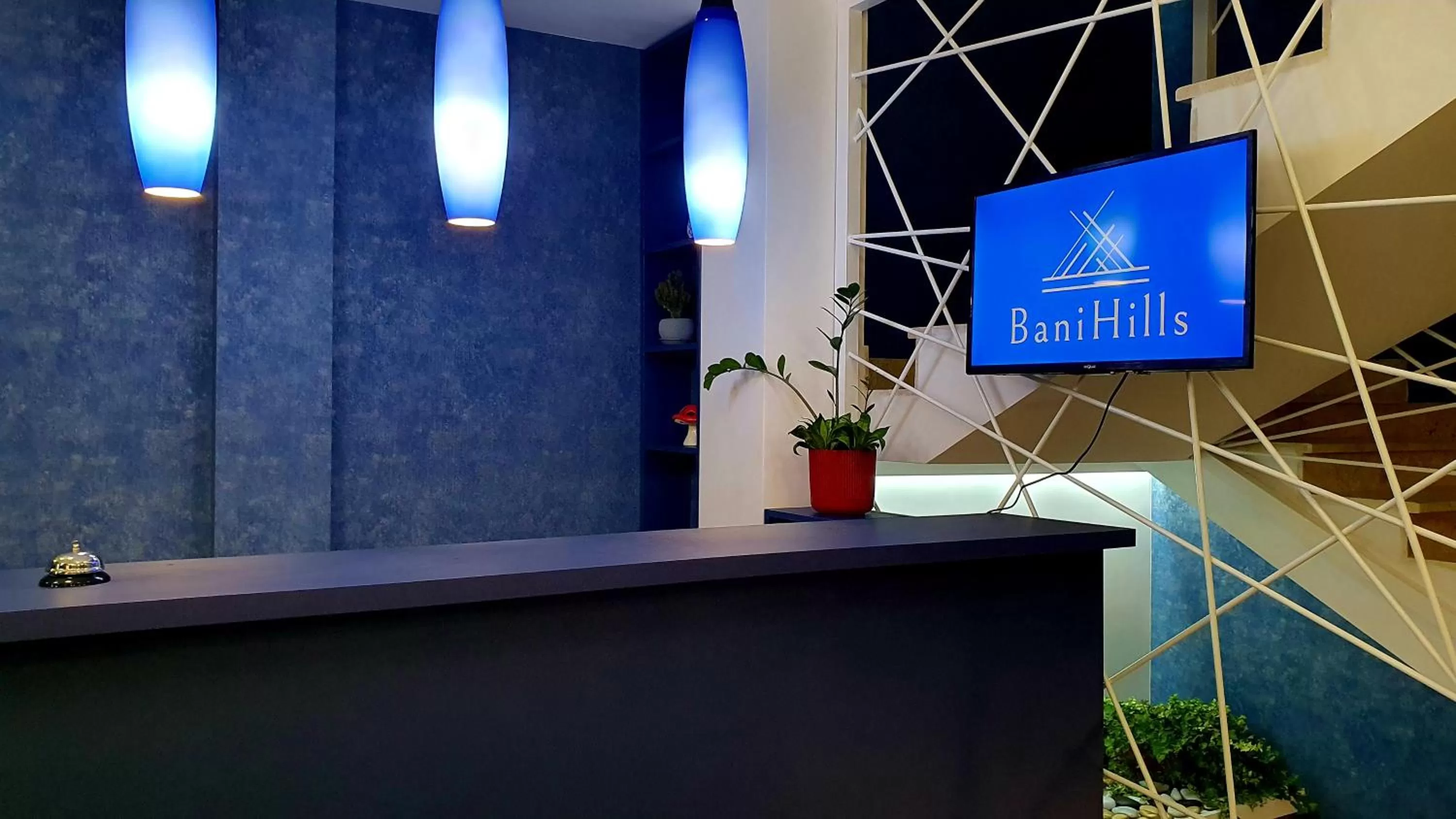 Facade/entrance, TV/Entertainment Center in Hotel BaniHills Tbilisi