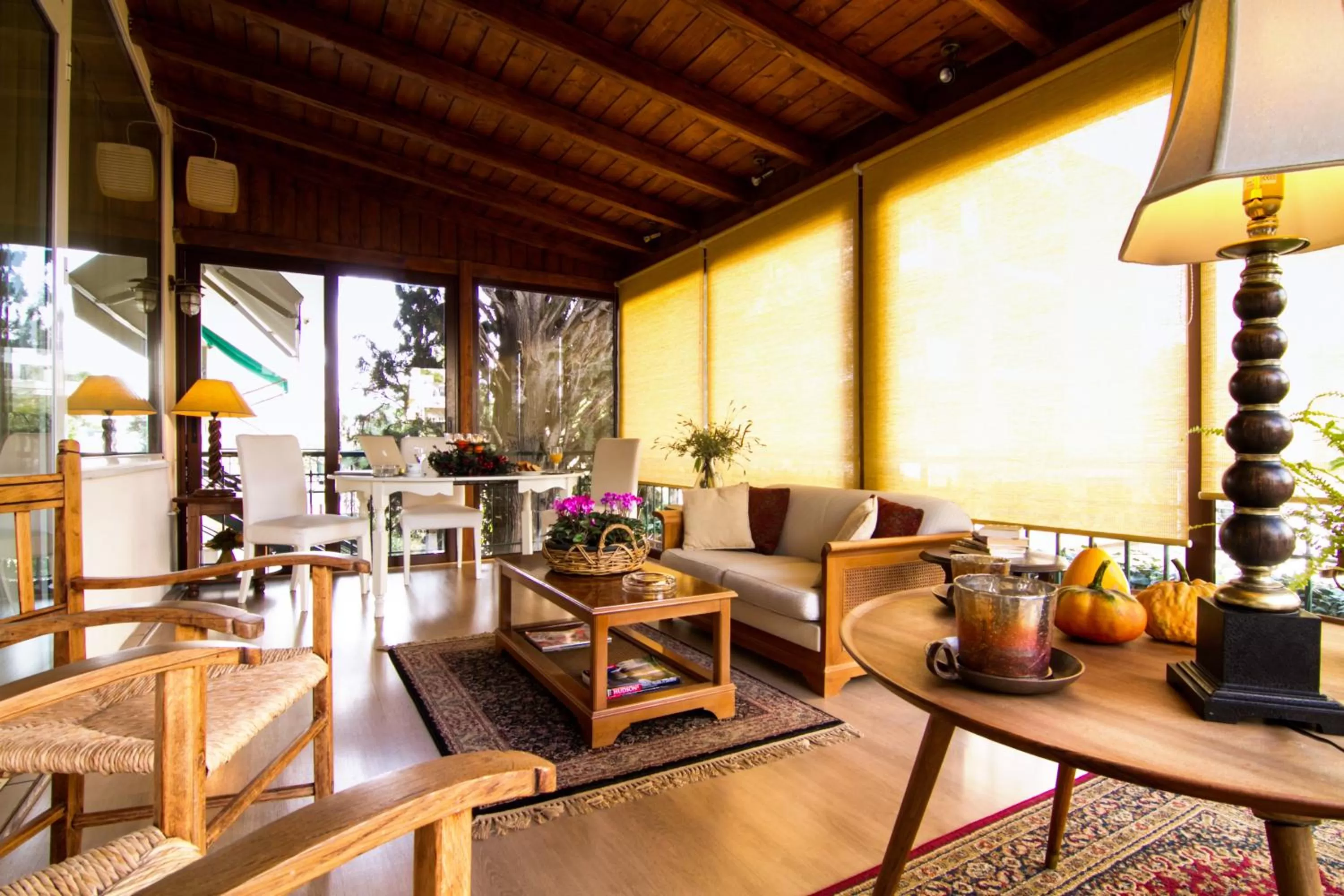 Seating area in Green Hill Hotel