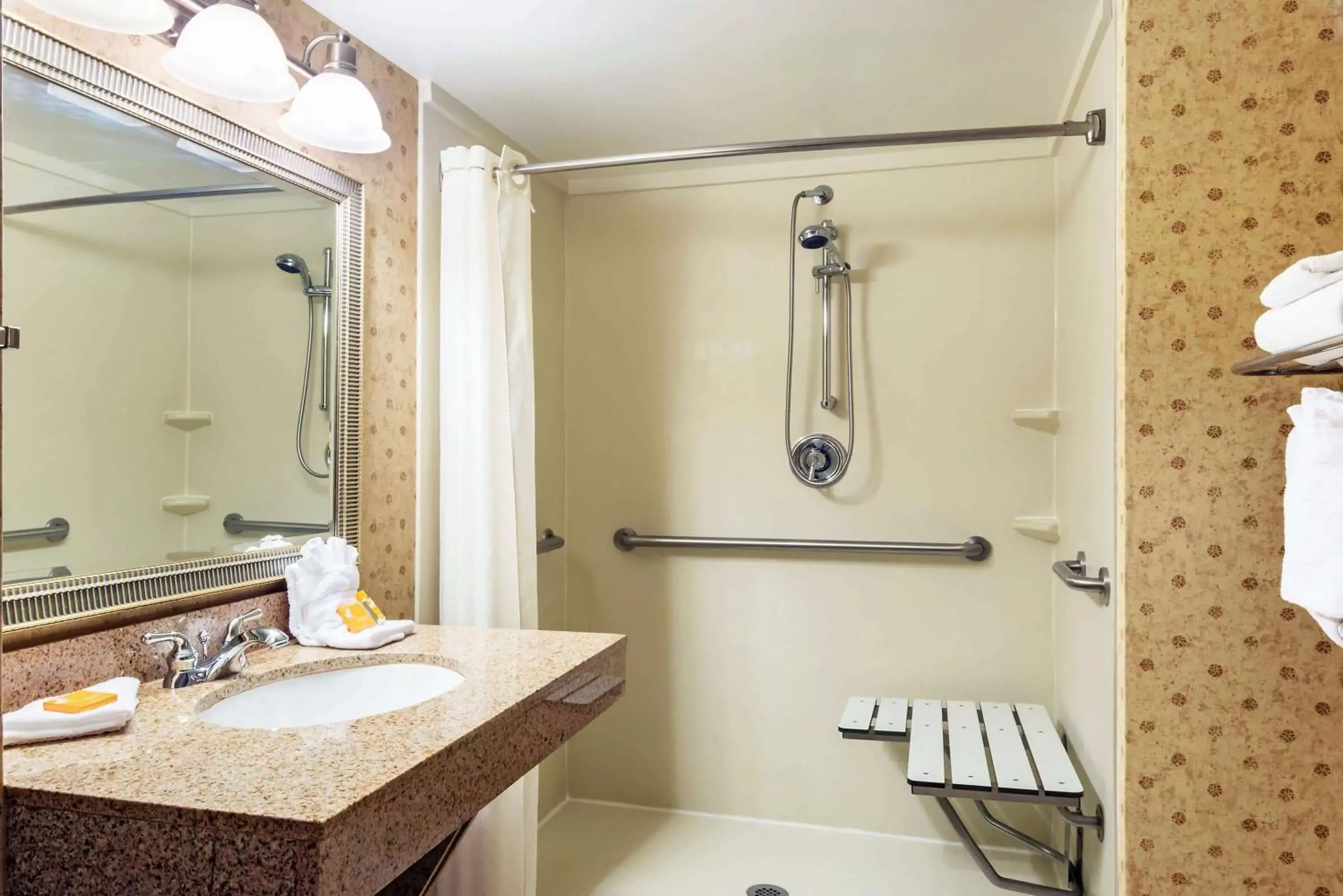 King Room - Disability Access in La Quinta by Wyndham Kennewick King Room - Disability Access in La Quinta by Wyndham Kennewick