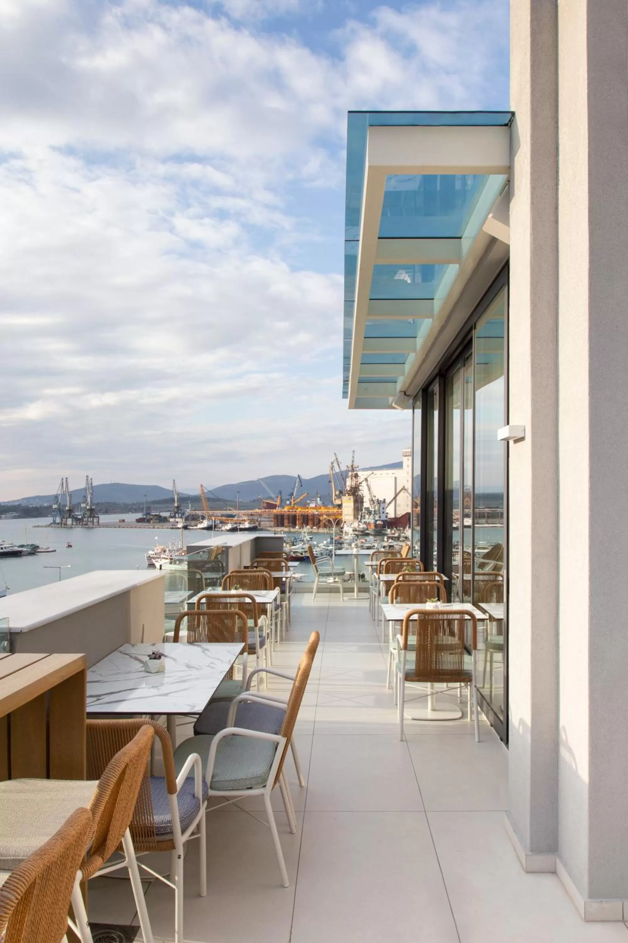 Restaurant/places to eat in 1910 Lifestyle Hotel