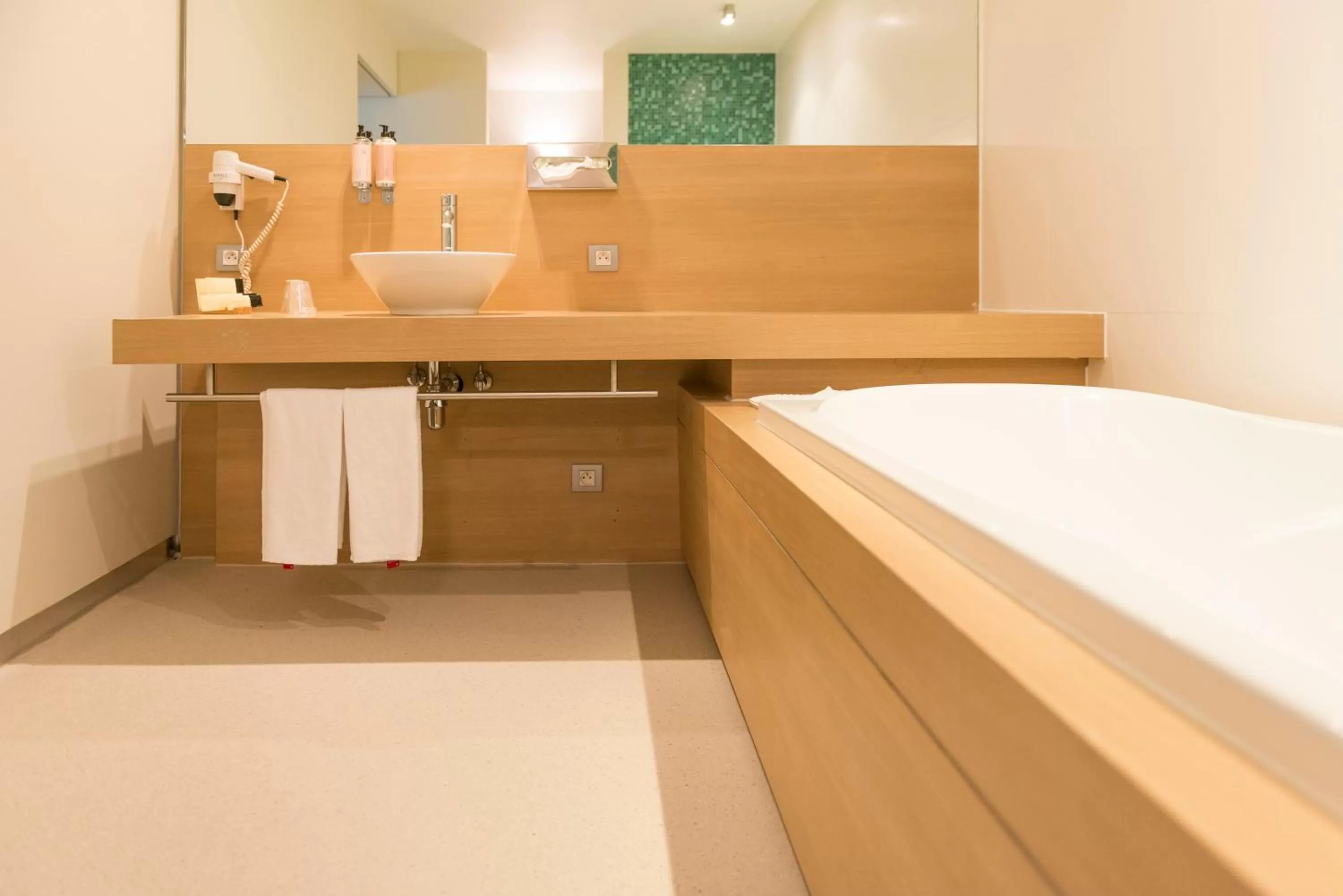 Bathroom, Bed in ibis Styles Kortrijk Expo
