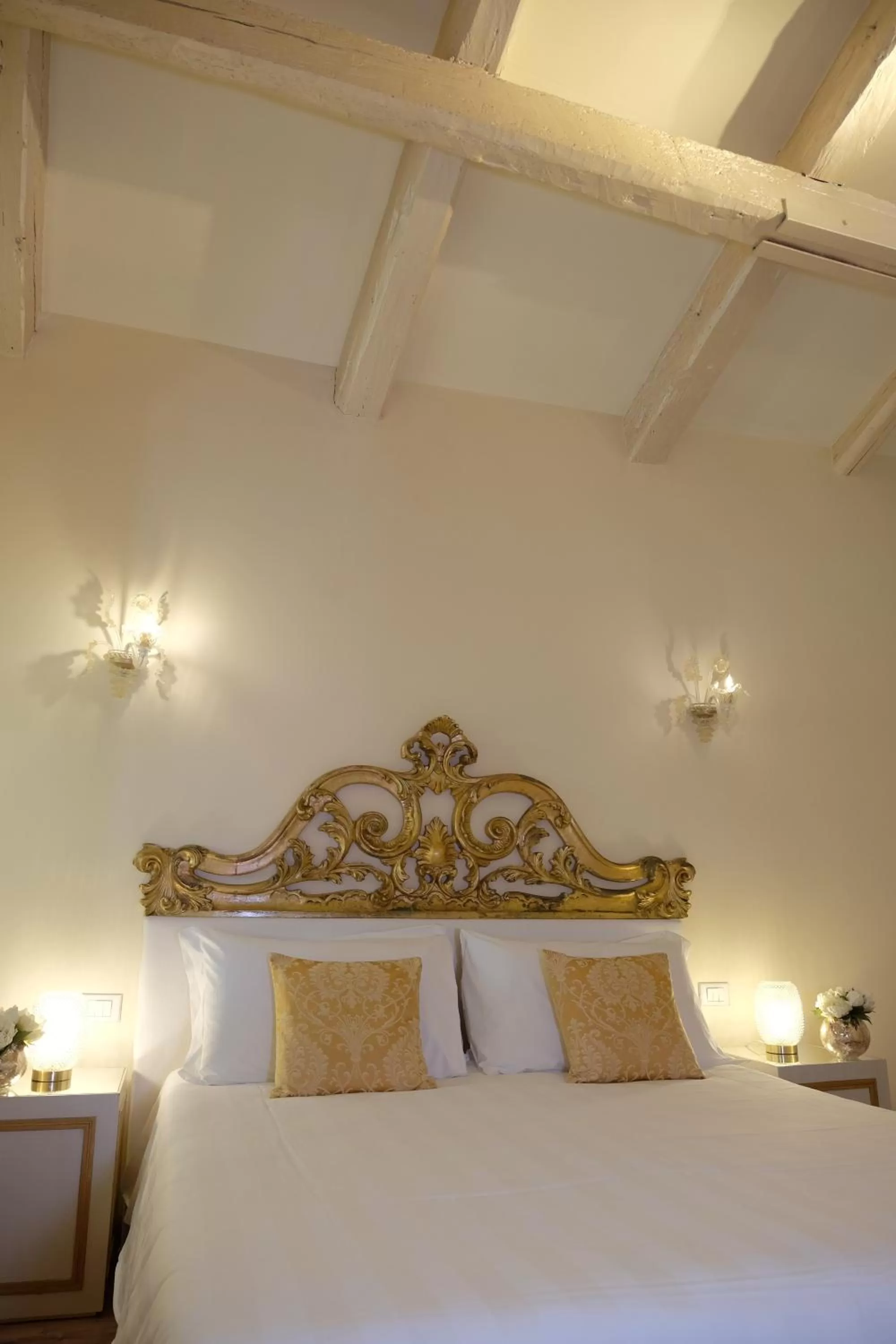 Bed in Relais Venezia