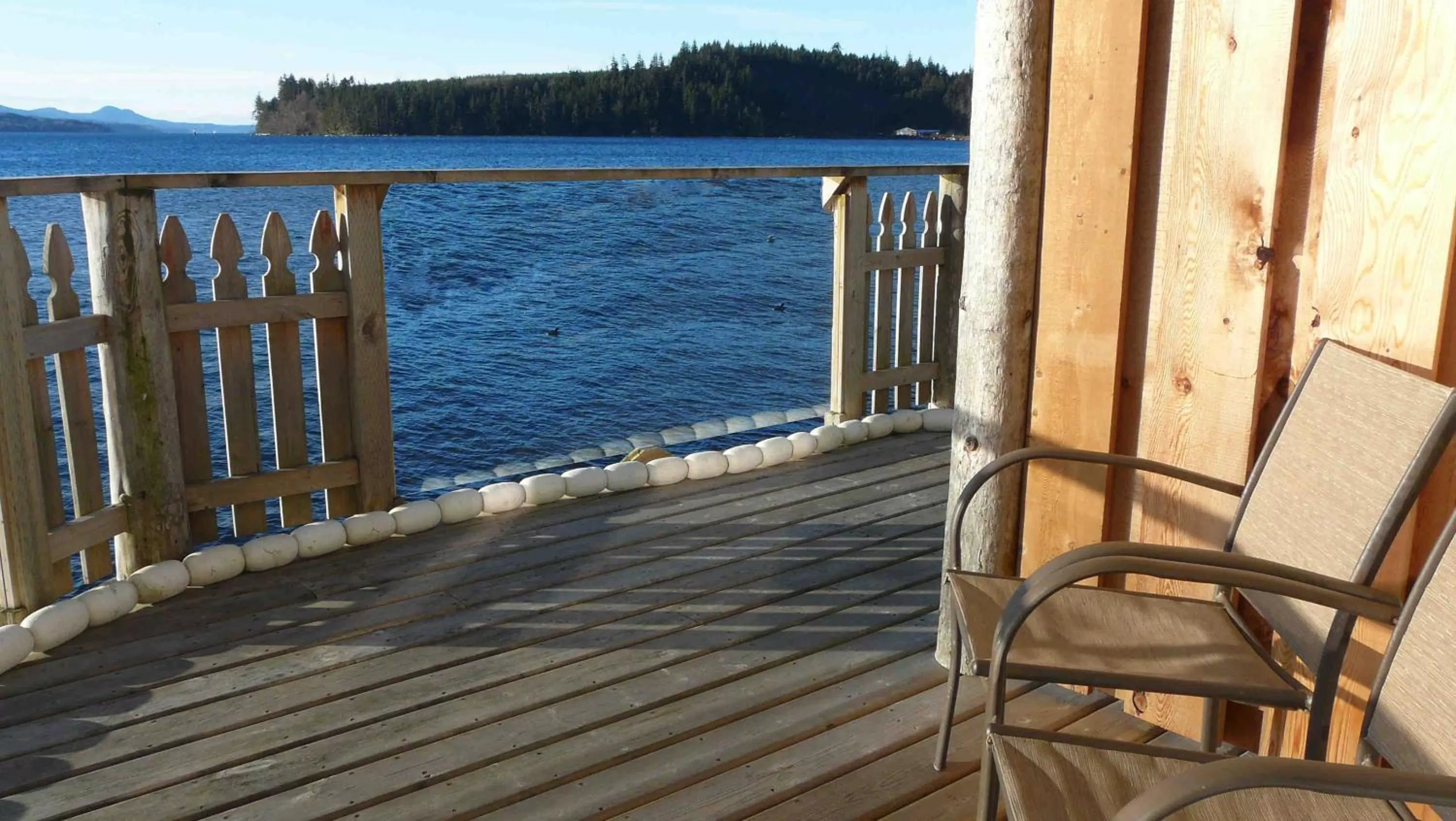 Balcony/Terrace, Sea View in Seine Boat Inn