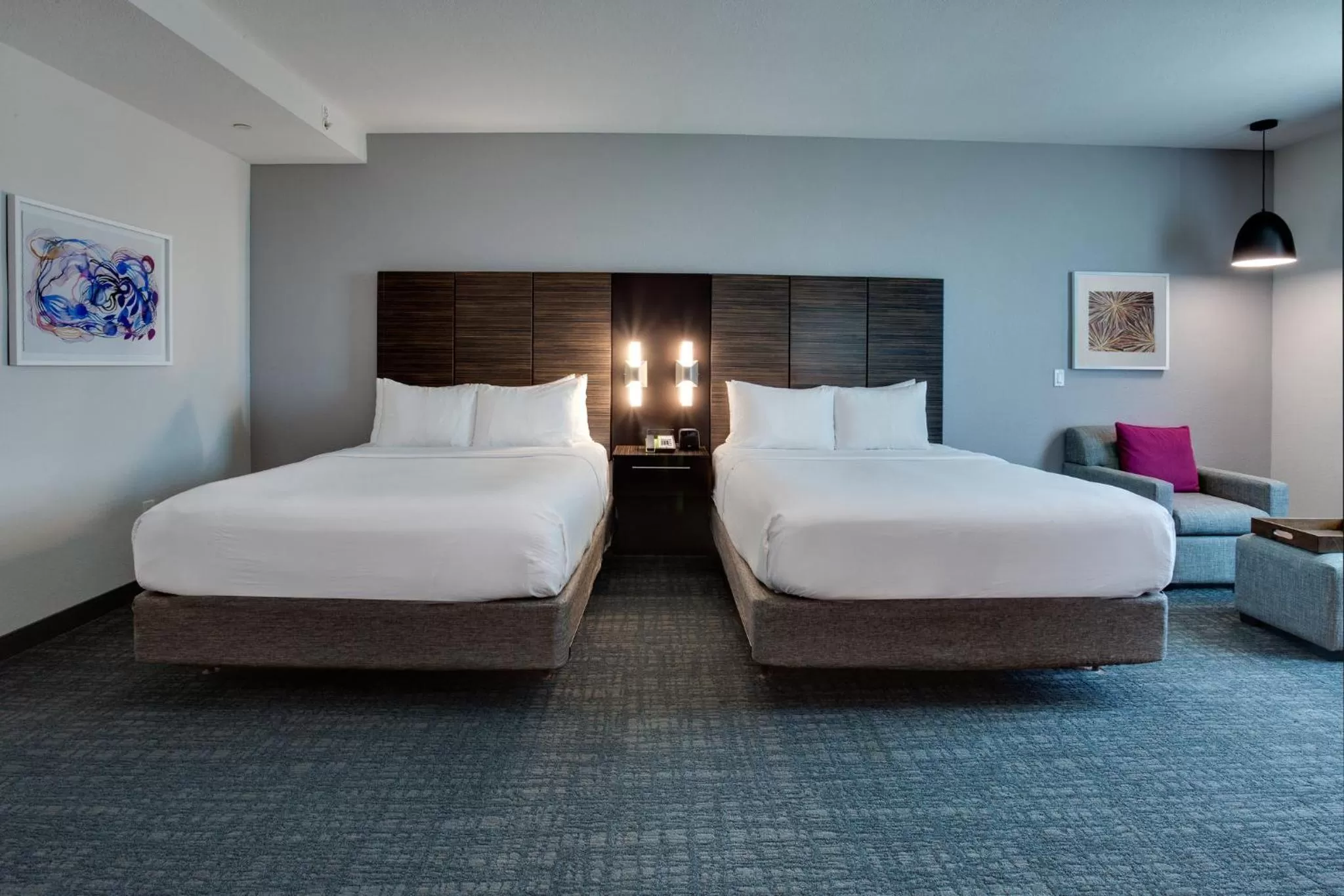 Photo of the whole room, Bed in Crowne Plaza Hotel & Resorts Fort Lauderdale Airport/ Cruise by IHG