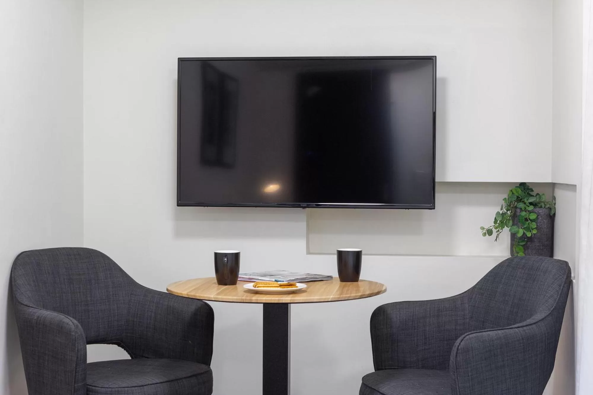 City Edge North Melbourne Apartment Hotel