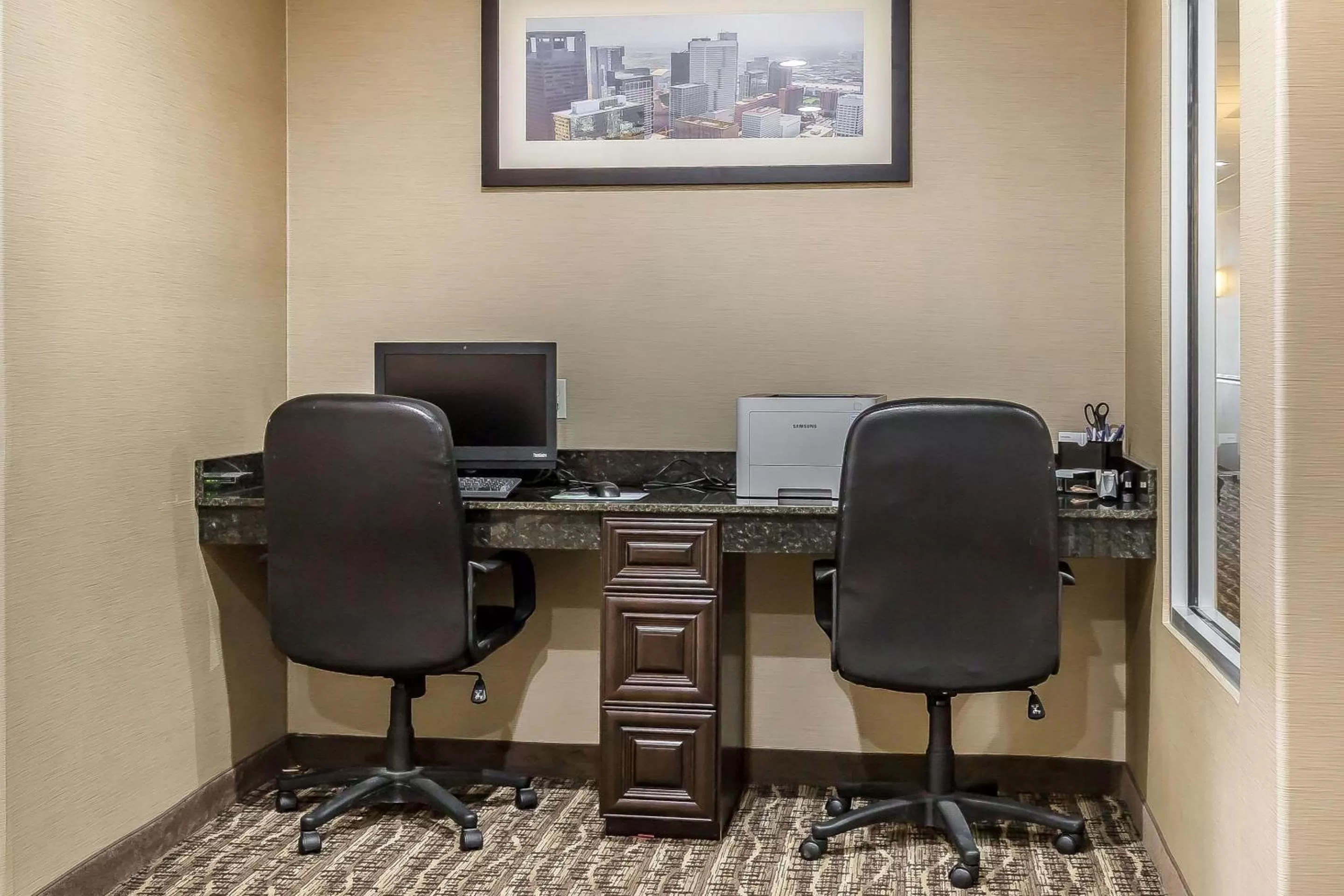 On site in Comfort Suites Houston IAH Airport - Beltway 8