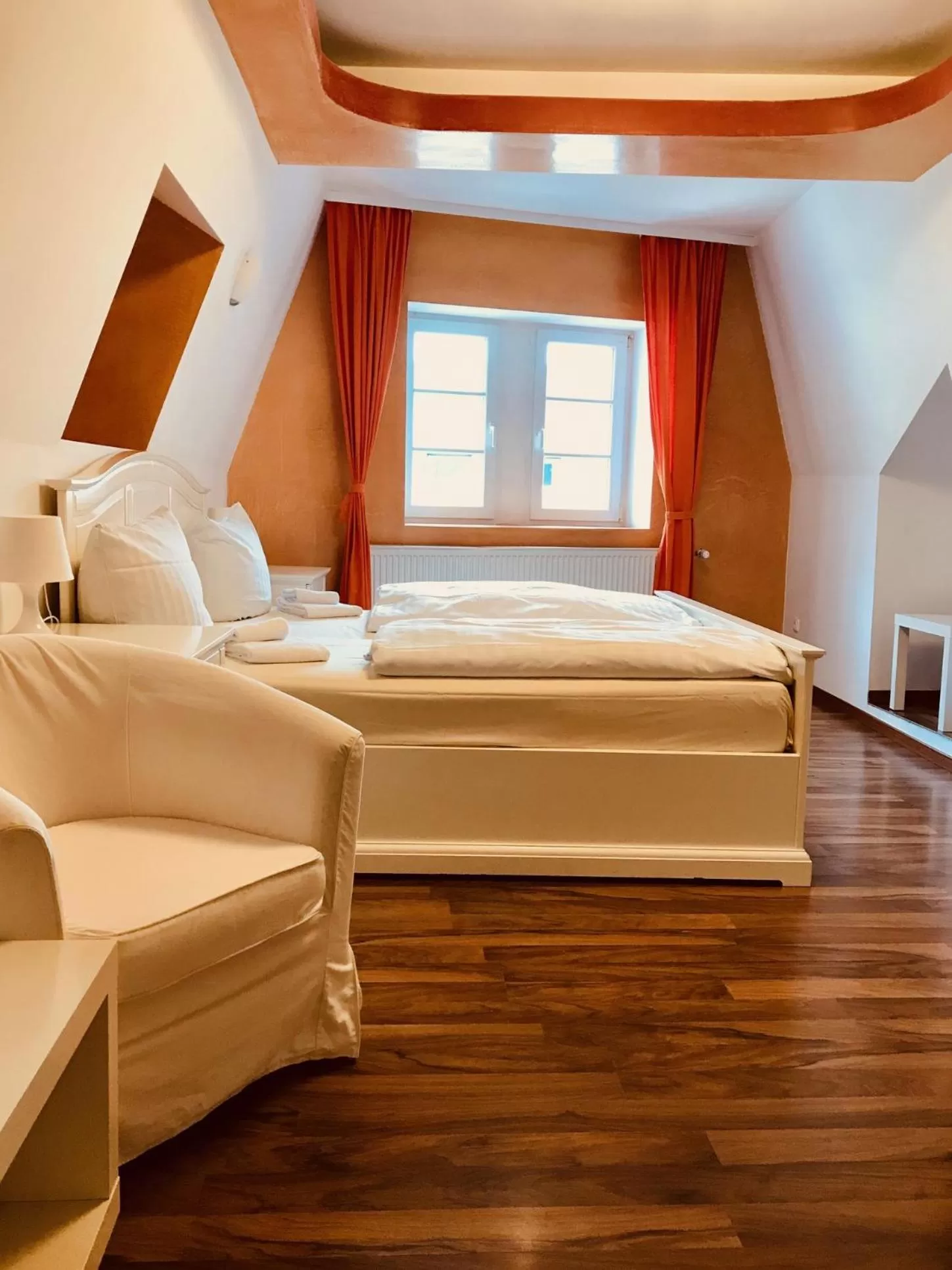 Photo of the whole room, Bed in Hotel am Markt