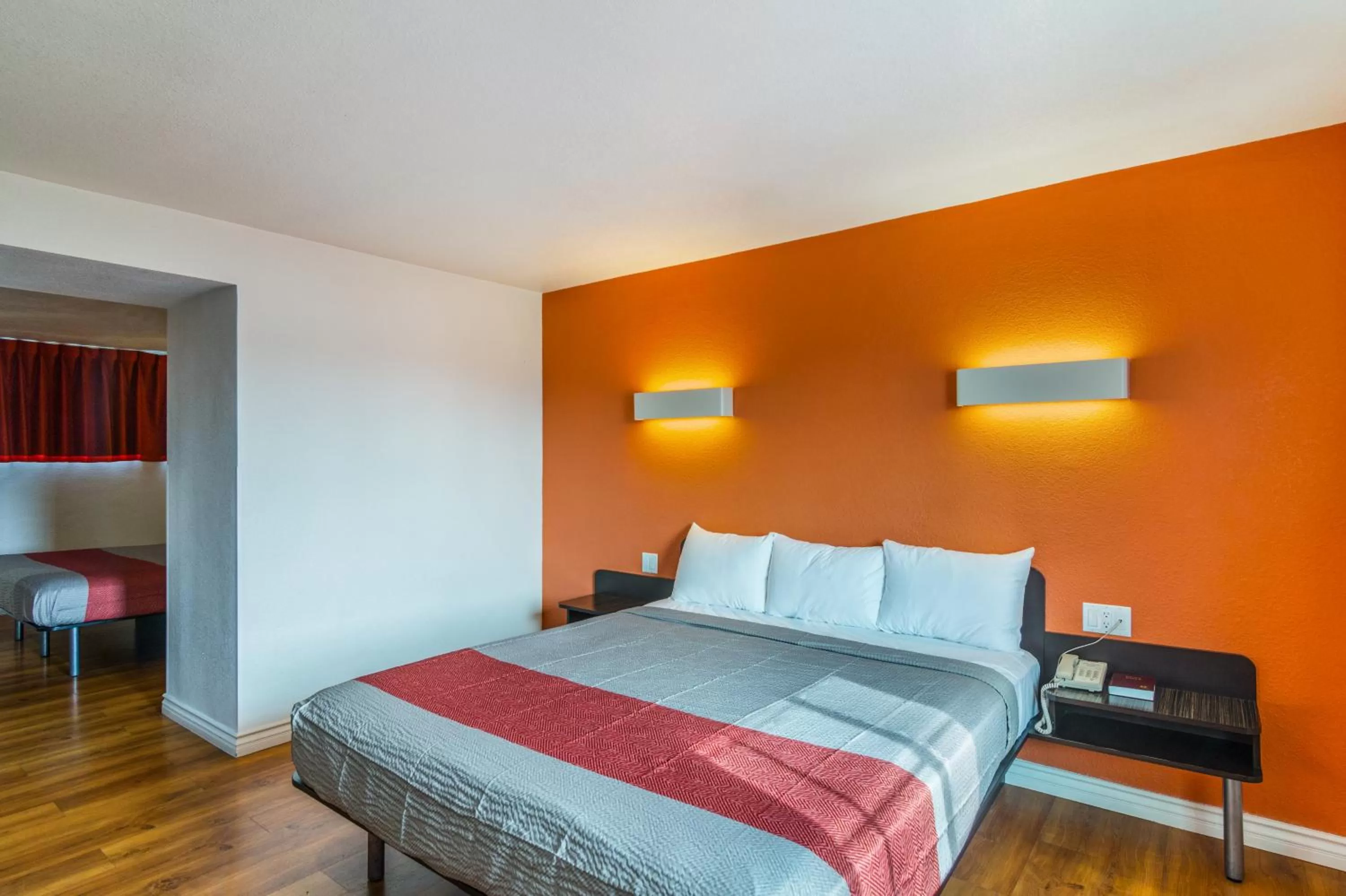 Bedroom in Motel 6 Gardena