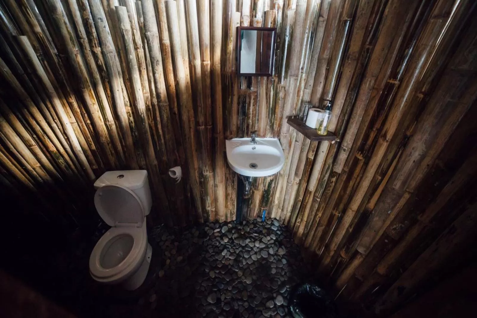 Bathroom in Prince John beachfront cottages and Restaurant