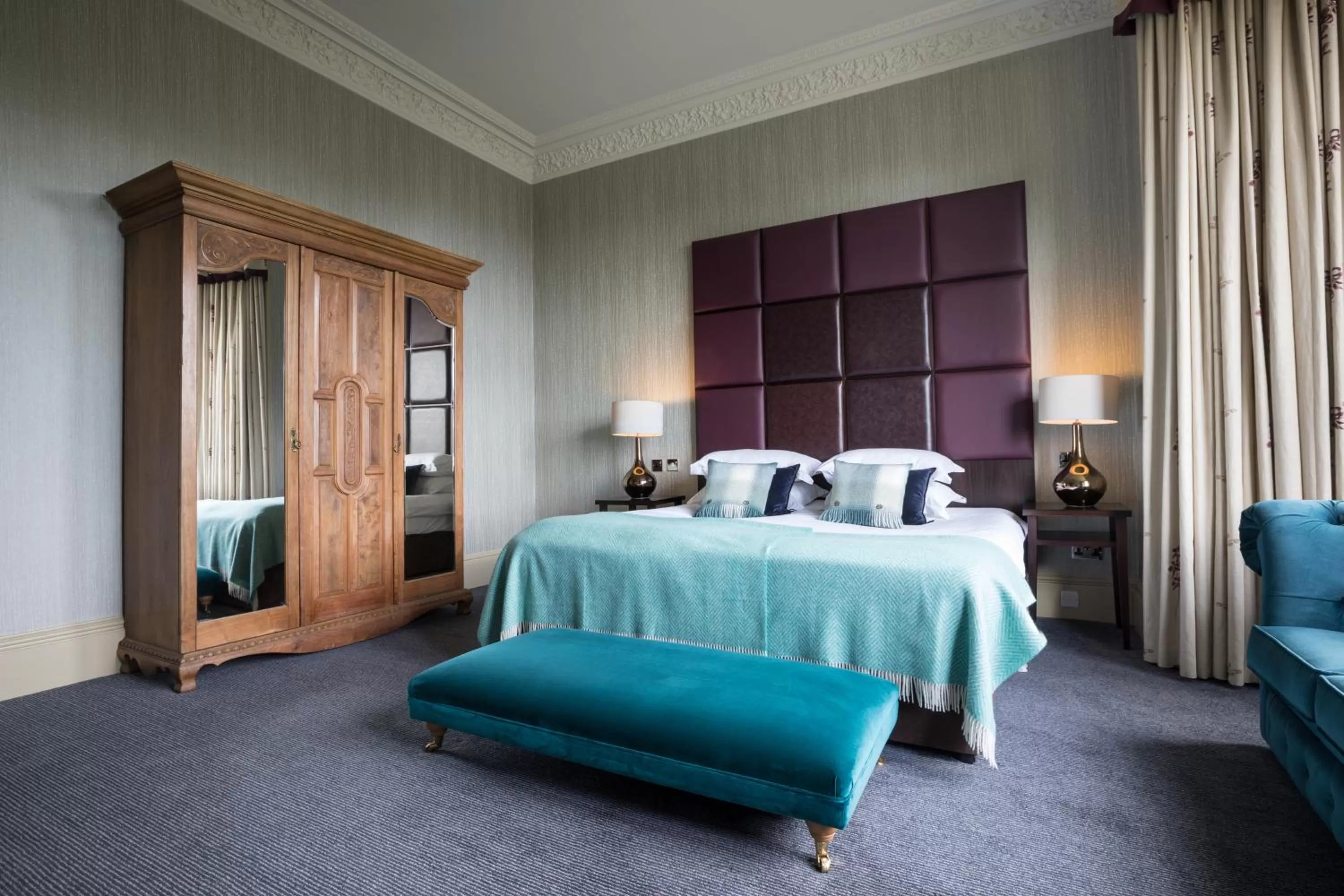 Photo of the whole room, Bed in Nether Abbey Hotel