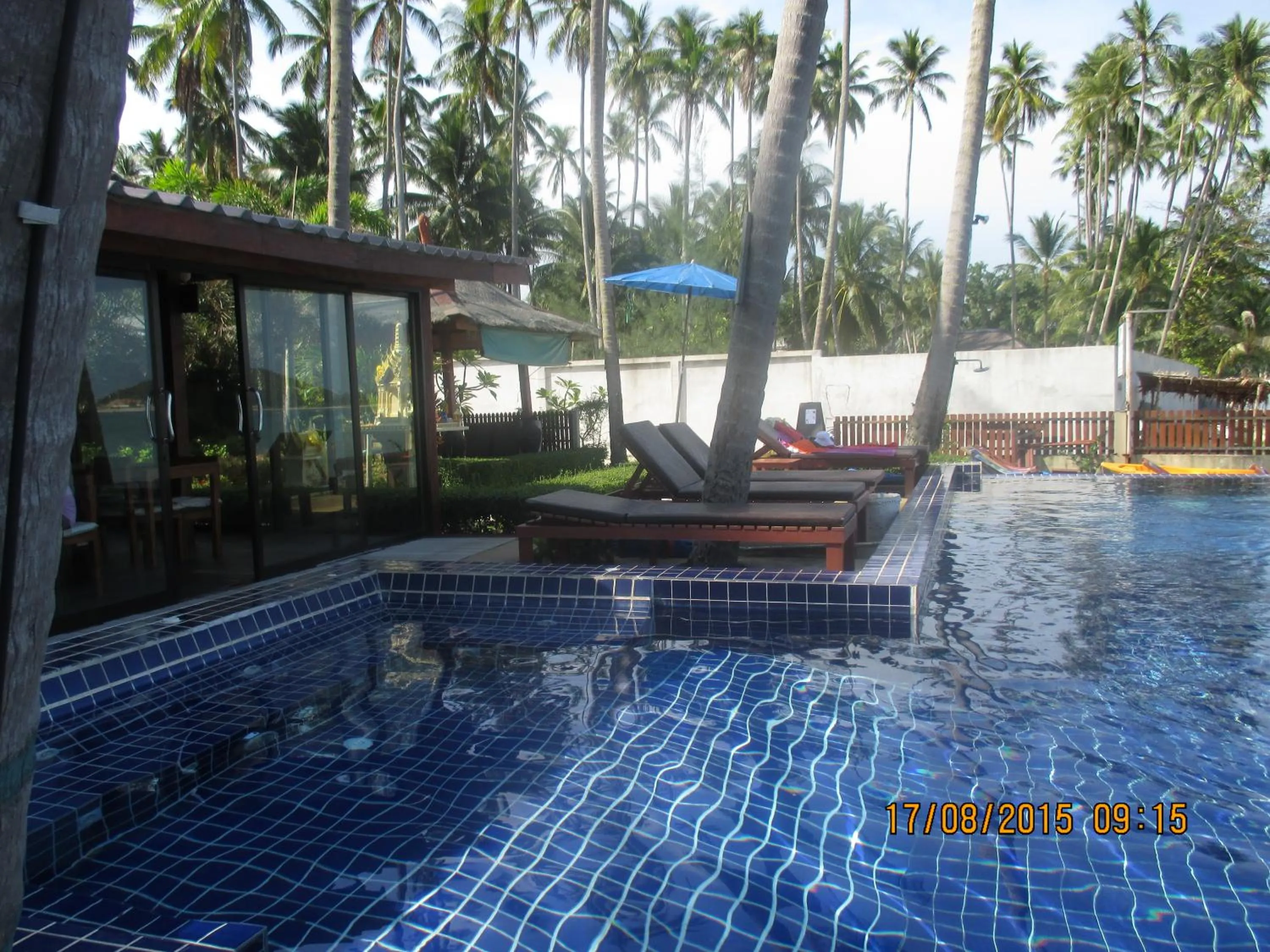 Swimming pool in Lipa Bay Resort
