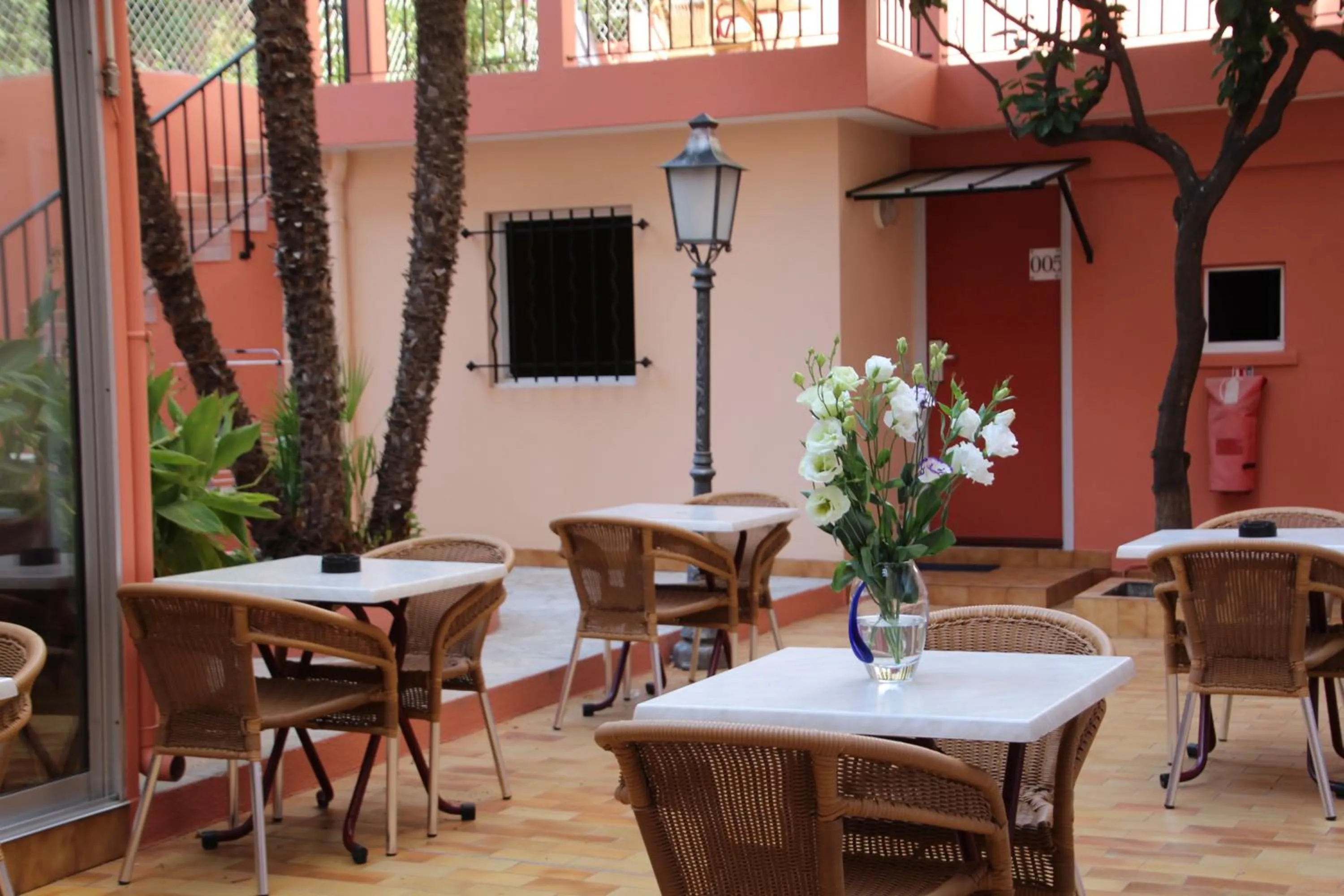 Patio in Hotel Menton Riviera