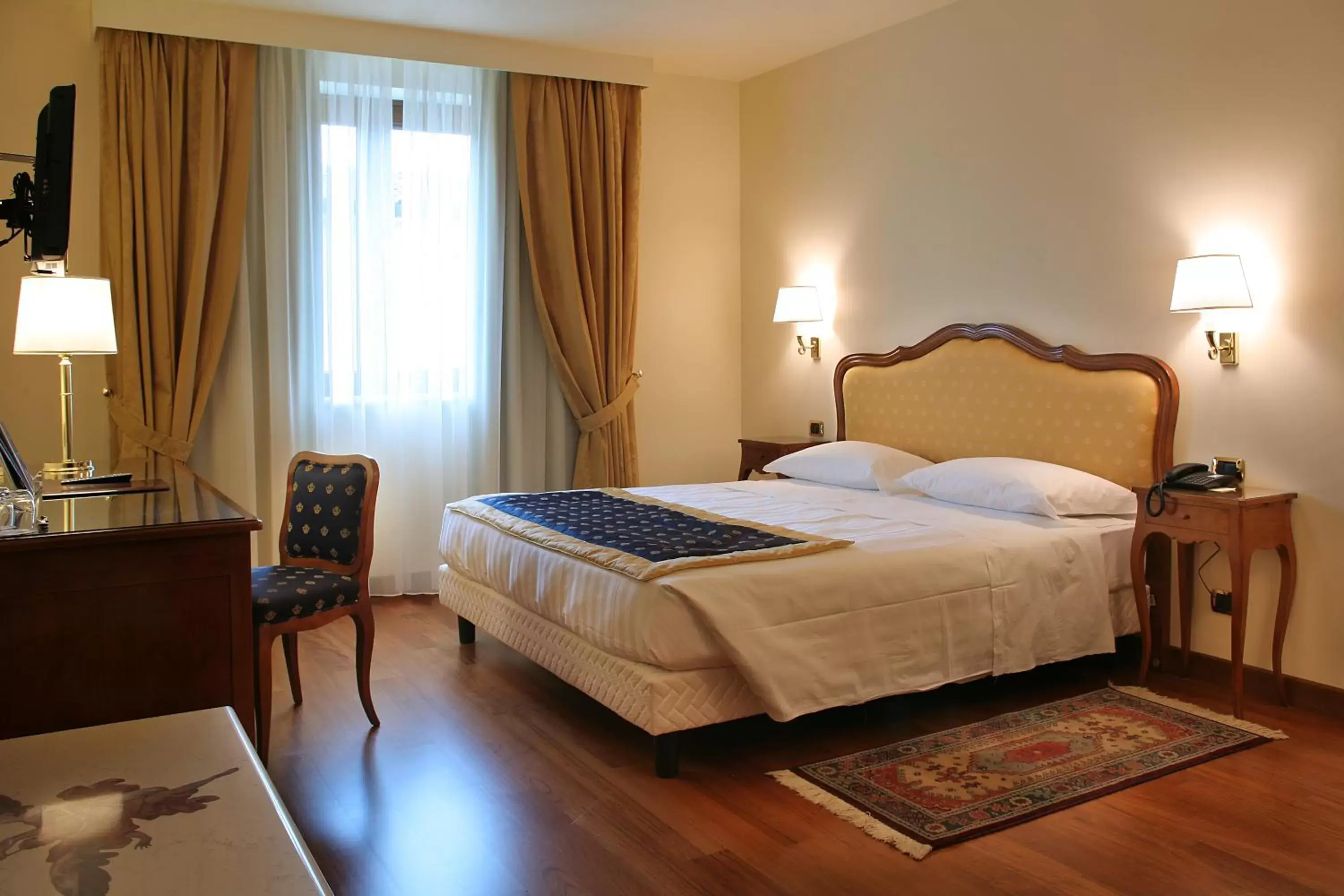Deluxe Double Room - single occupancy - Single Use in Villa Quaranta Tommasi Wine Hotel & SPA Deluxe Double Room - single occupancy - Single Use in Villa Quaranta Tommasi Wine Hotel & SPA