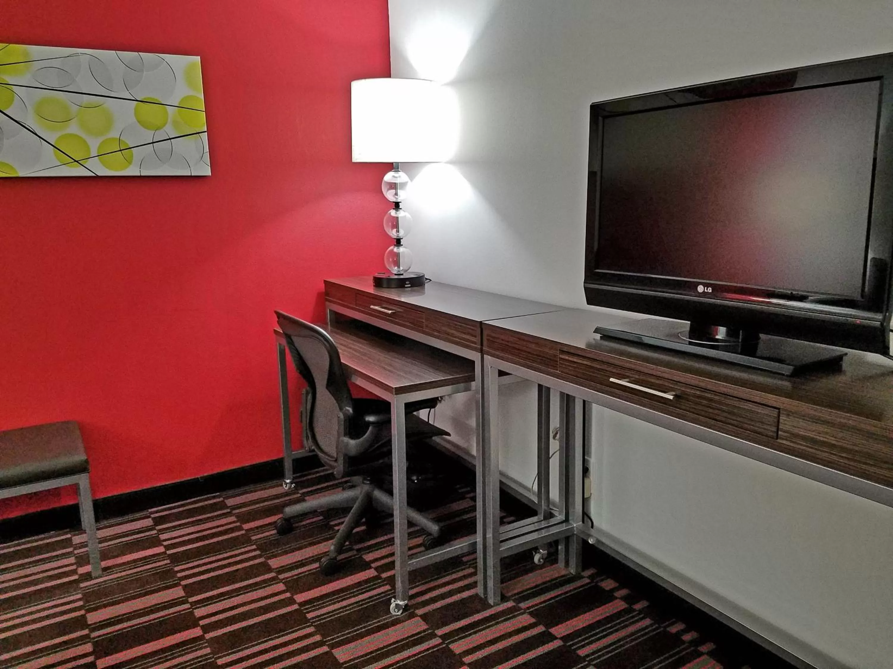 Photo of the whole room in Holiday Inn Irving Las Colinas by IHG