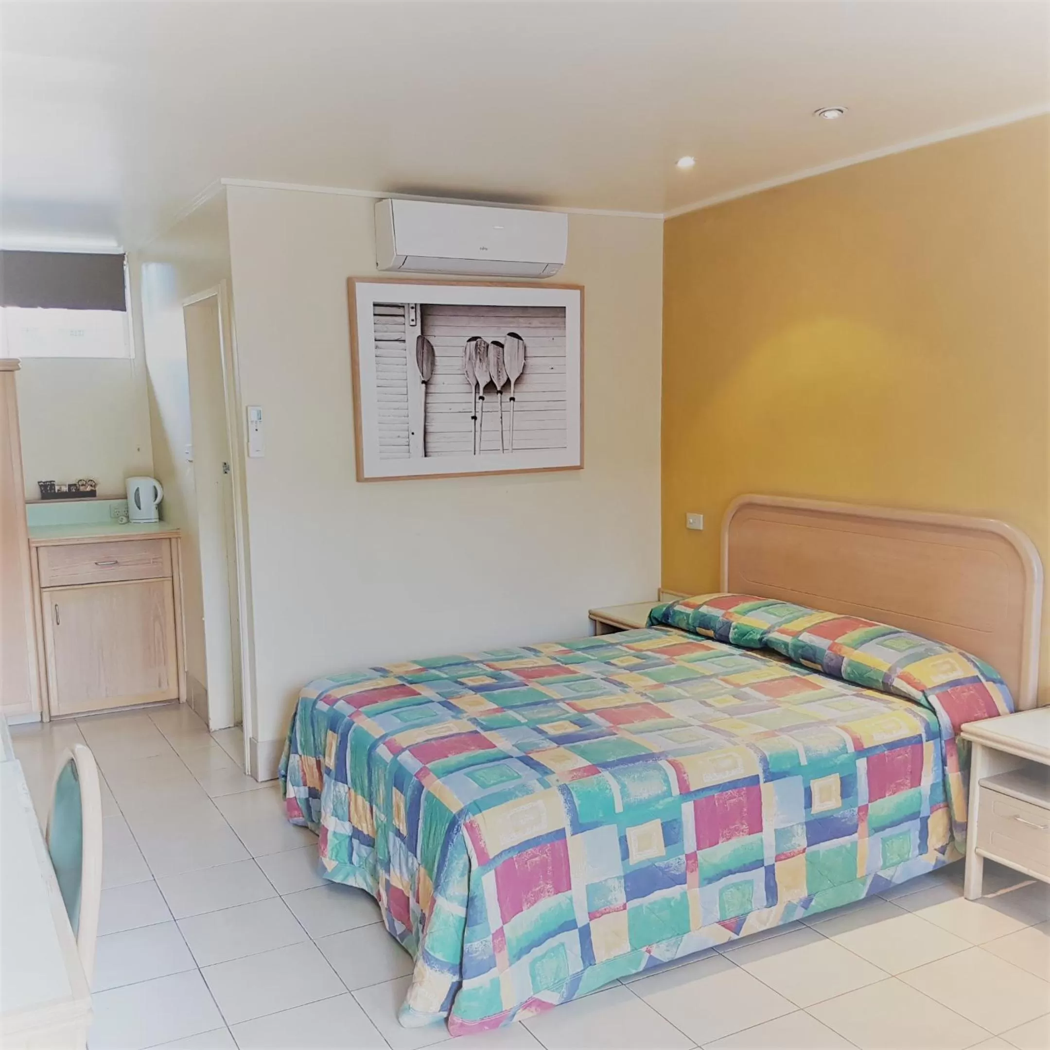 Executive Queen Deluxe in Chelsea Motor Inn