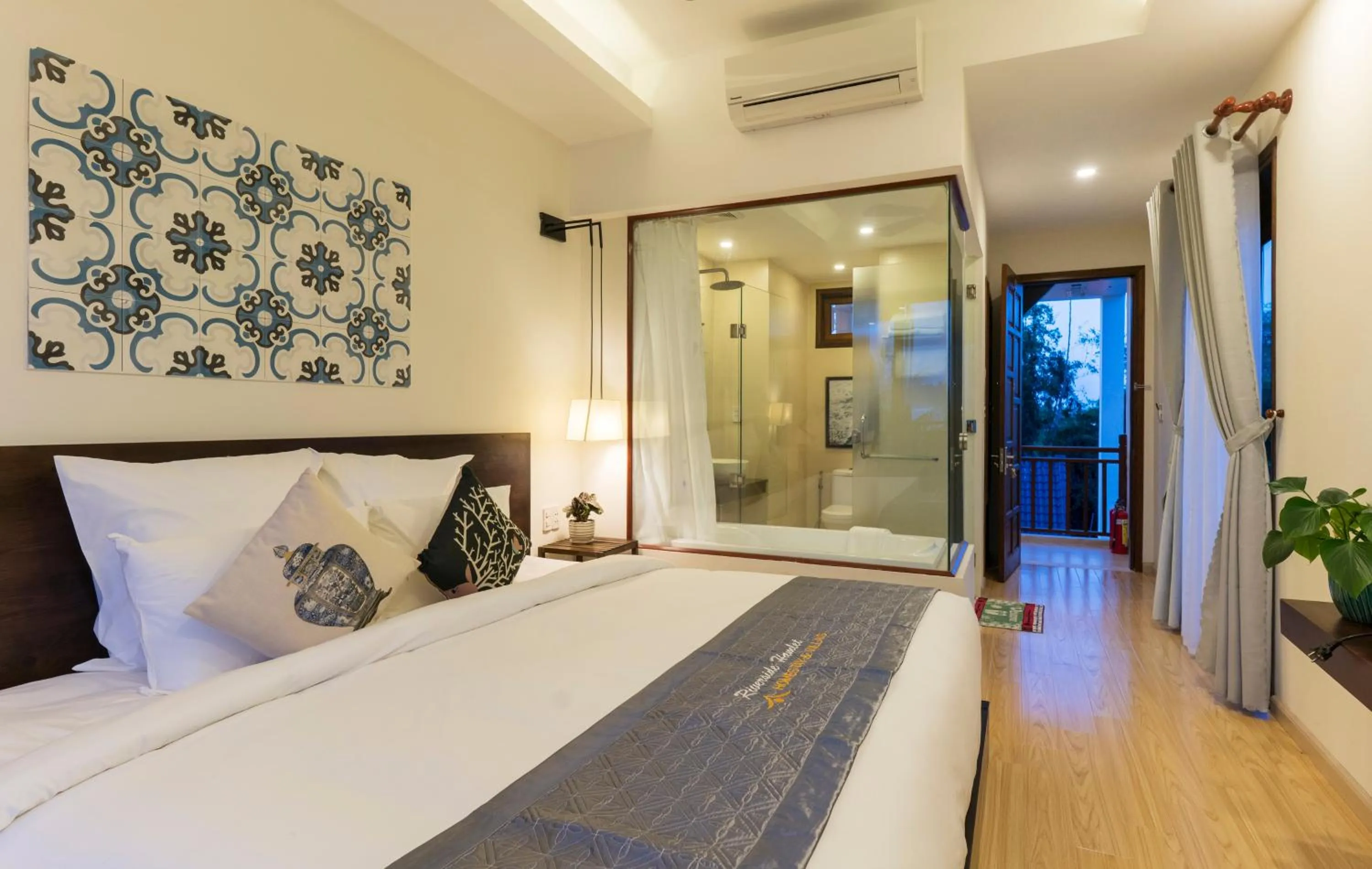 Bed in Riverside Hamlet Homestay & Villa