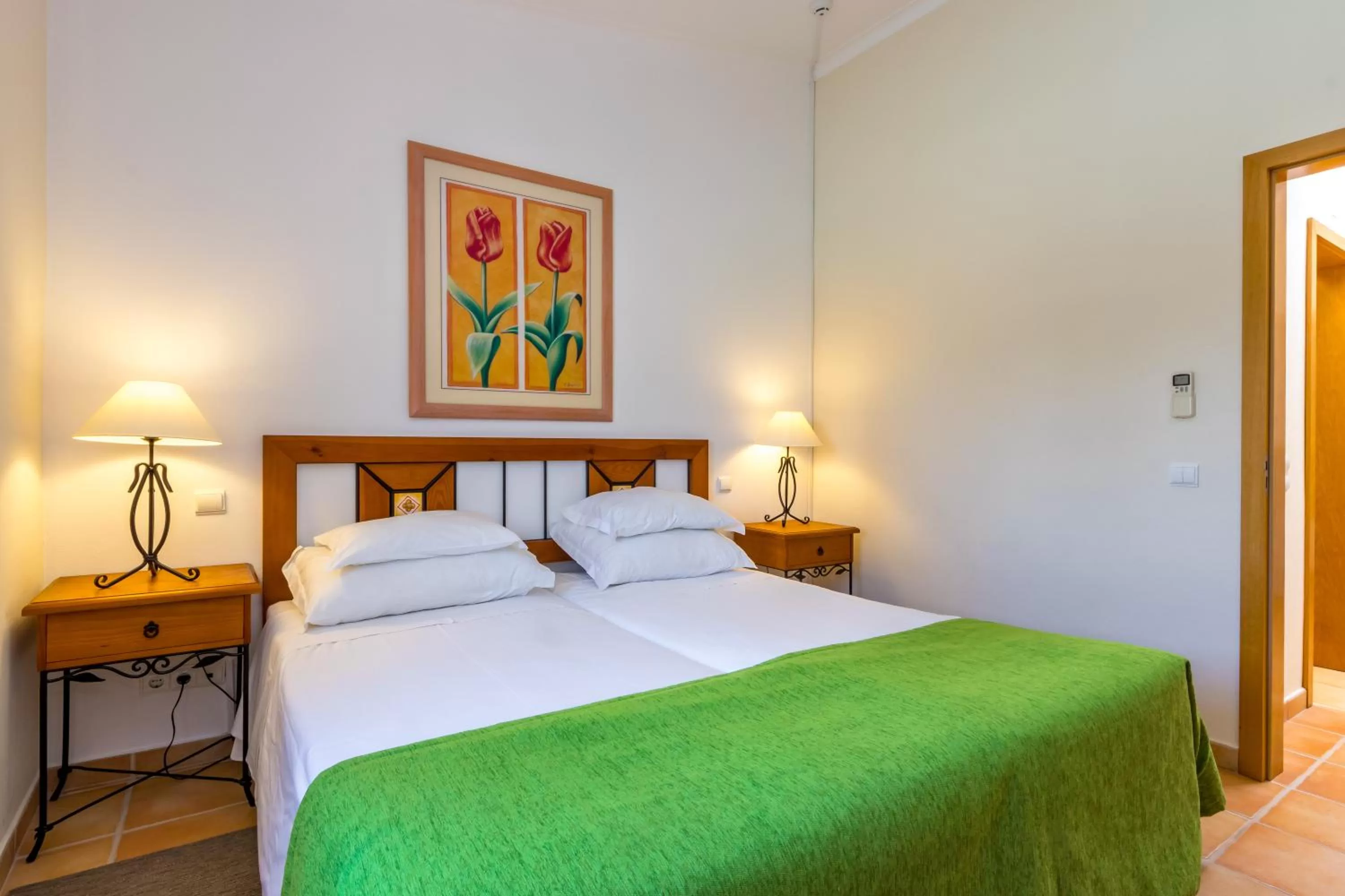 Bedroom, Bed in Pestana Palm Gardens