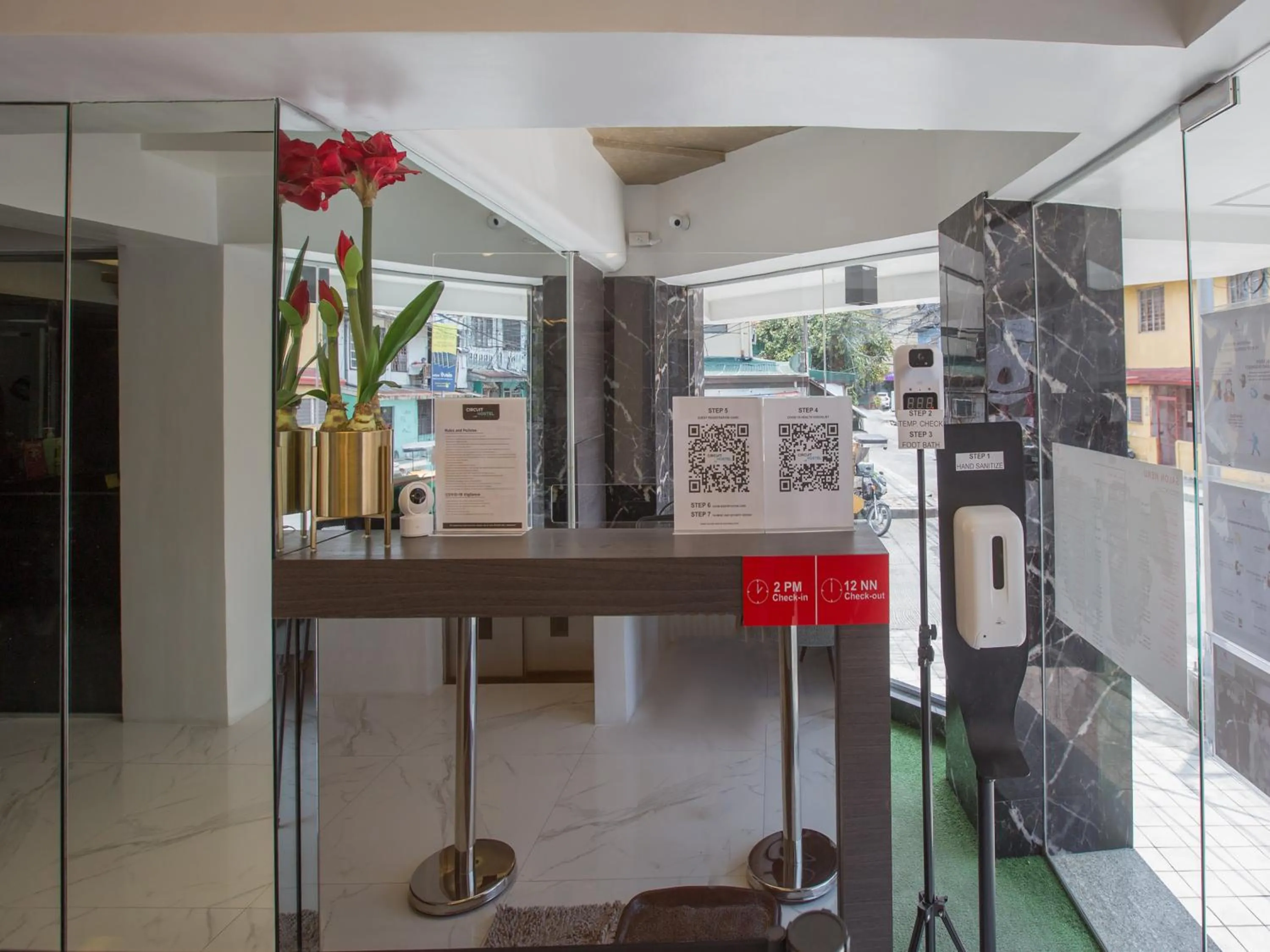 Lobby or reception in Circuit Hostel