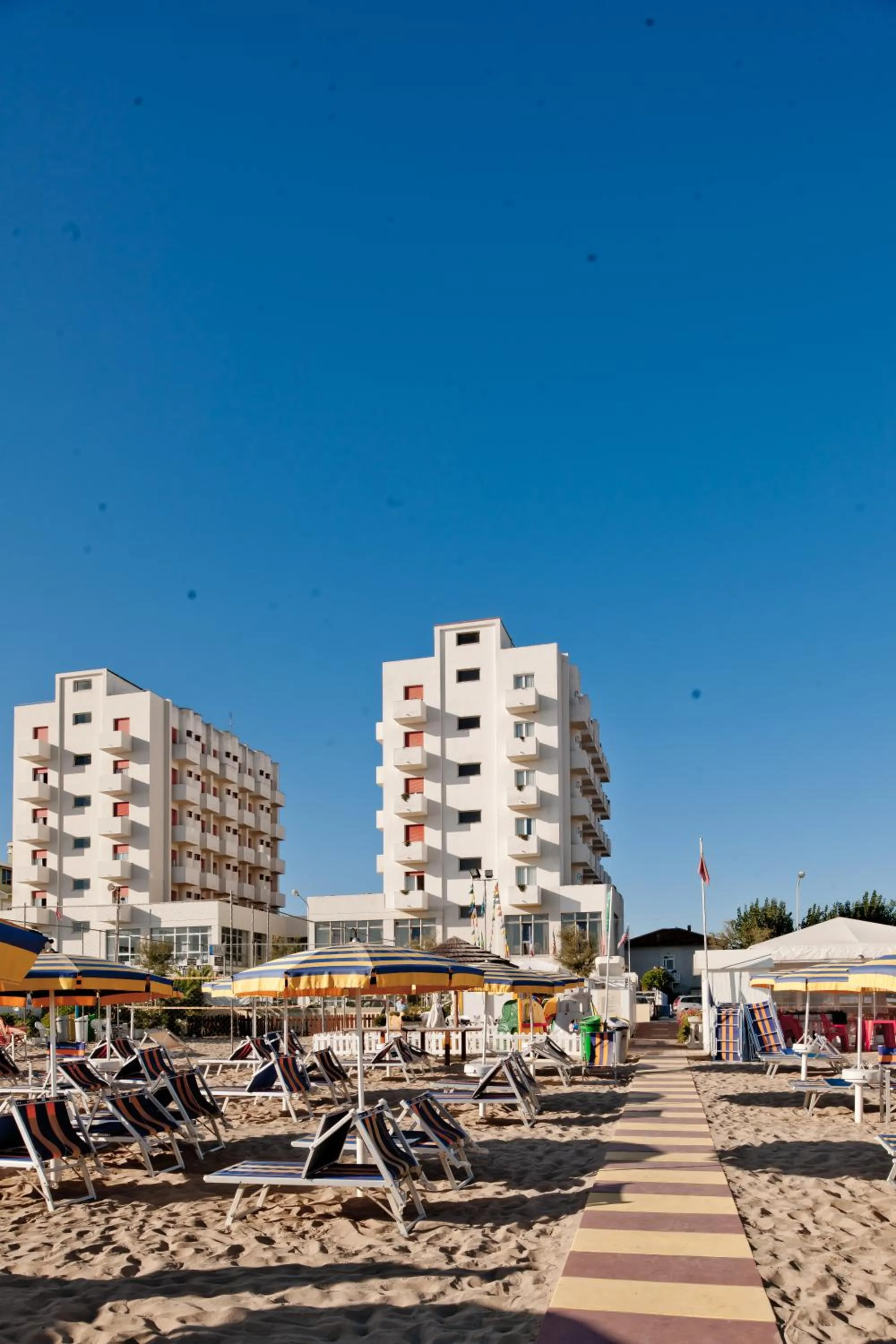 Facade/entrance in Hotel Universal