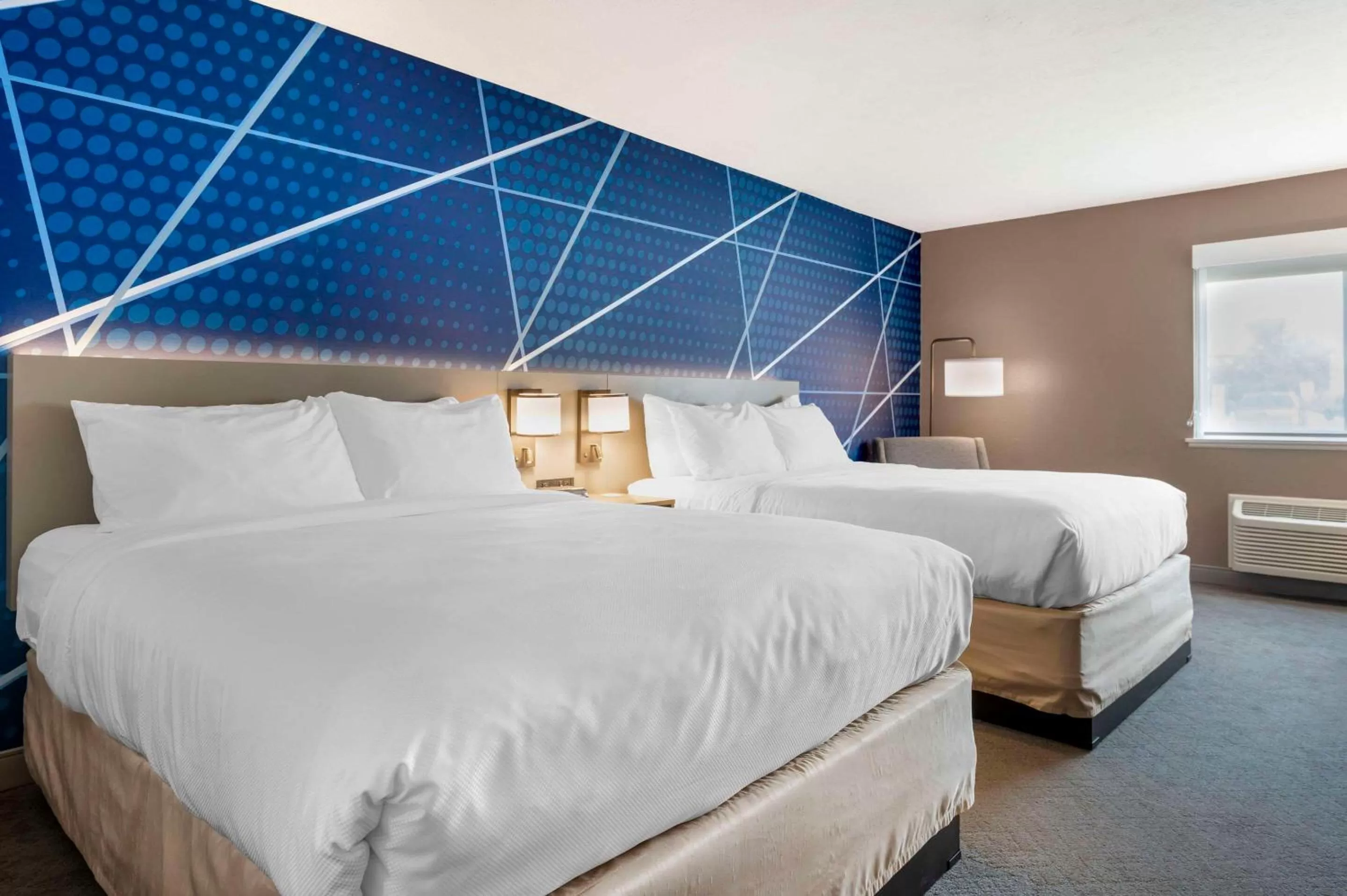 Bed in Comfort Inn Edinburgh - Columbus